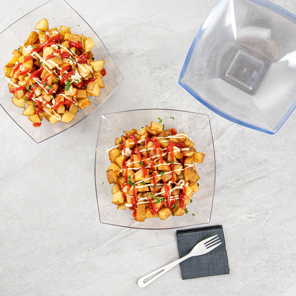 Moderna 64 oz Square Clear Plastic Serving Bowl - 9 3/4" x 9 3/4" x 3" - 100 count box
