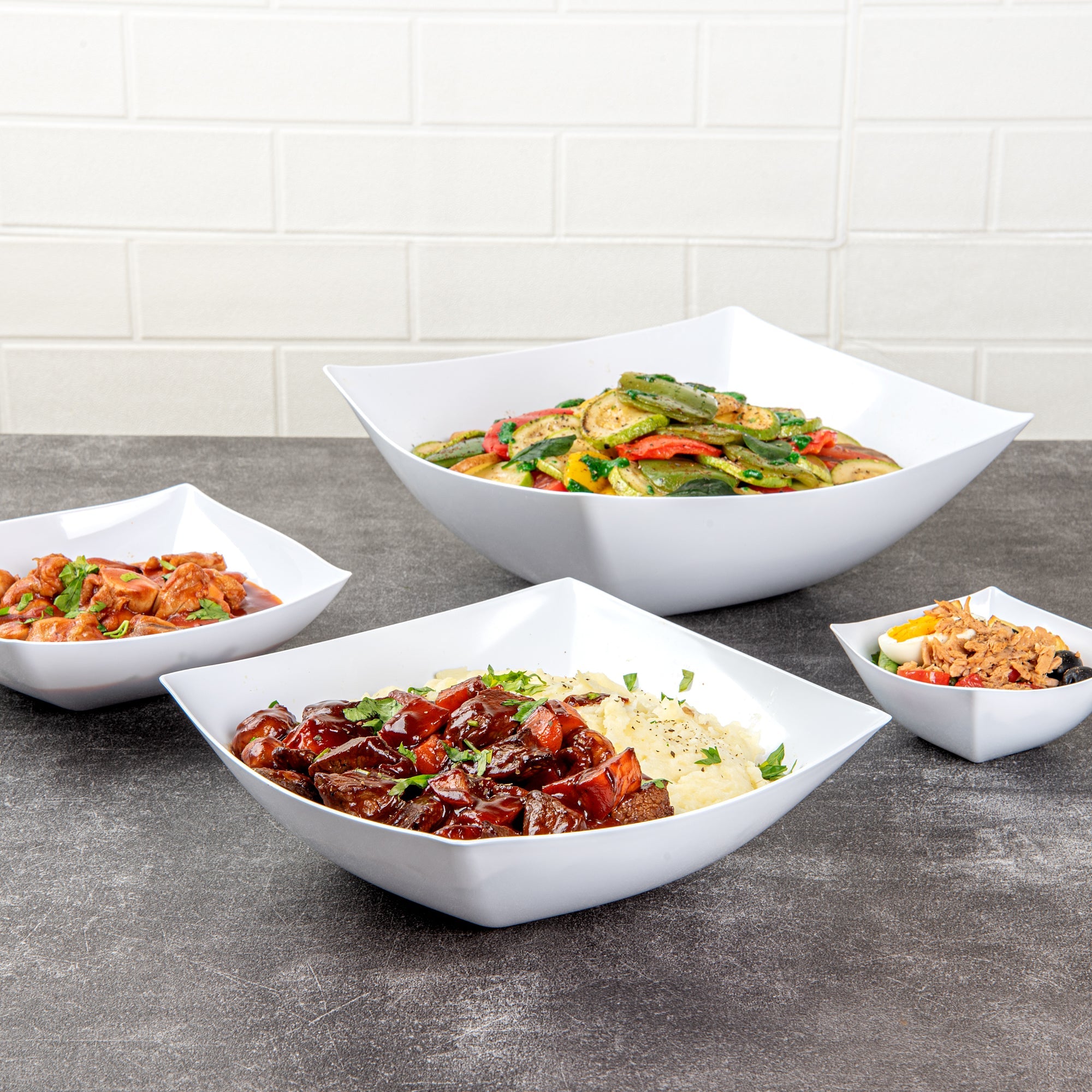 Moderna 64 oz Square White Plastic Serving Bowl - 9 3/4" x 9 3/4" x 3" - 100 count box