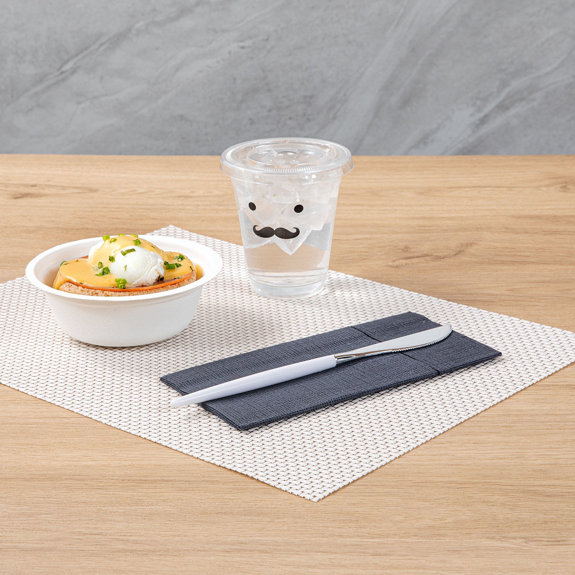 Moderna Silver Plastic Knife - with White Handle - 7 3/4" - 500 count box
