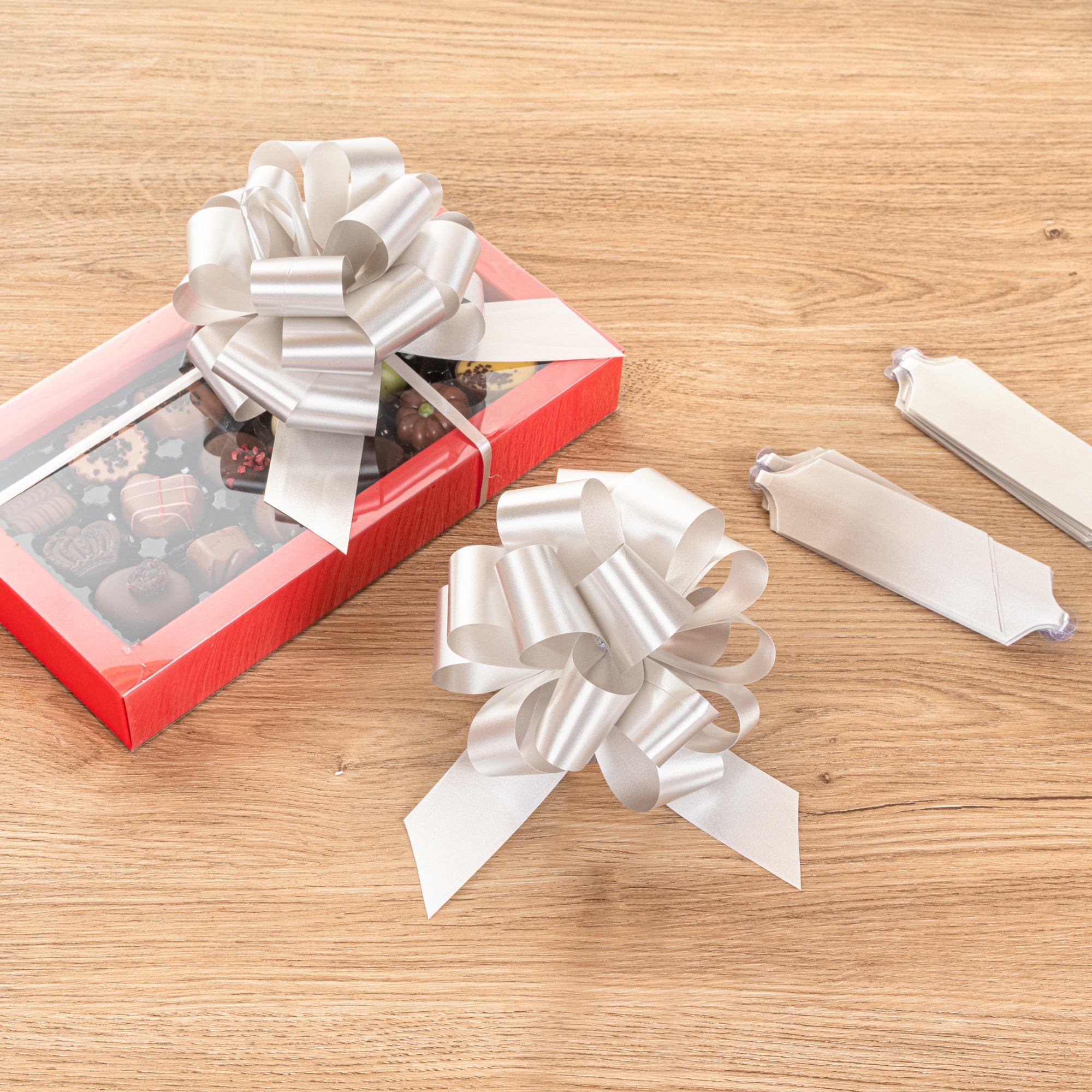 Gift Tek Silver Plastic Flora Satin Pull Bow - 5 1/2" - 1000 count box