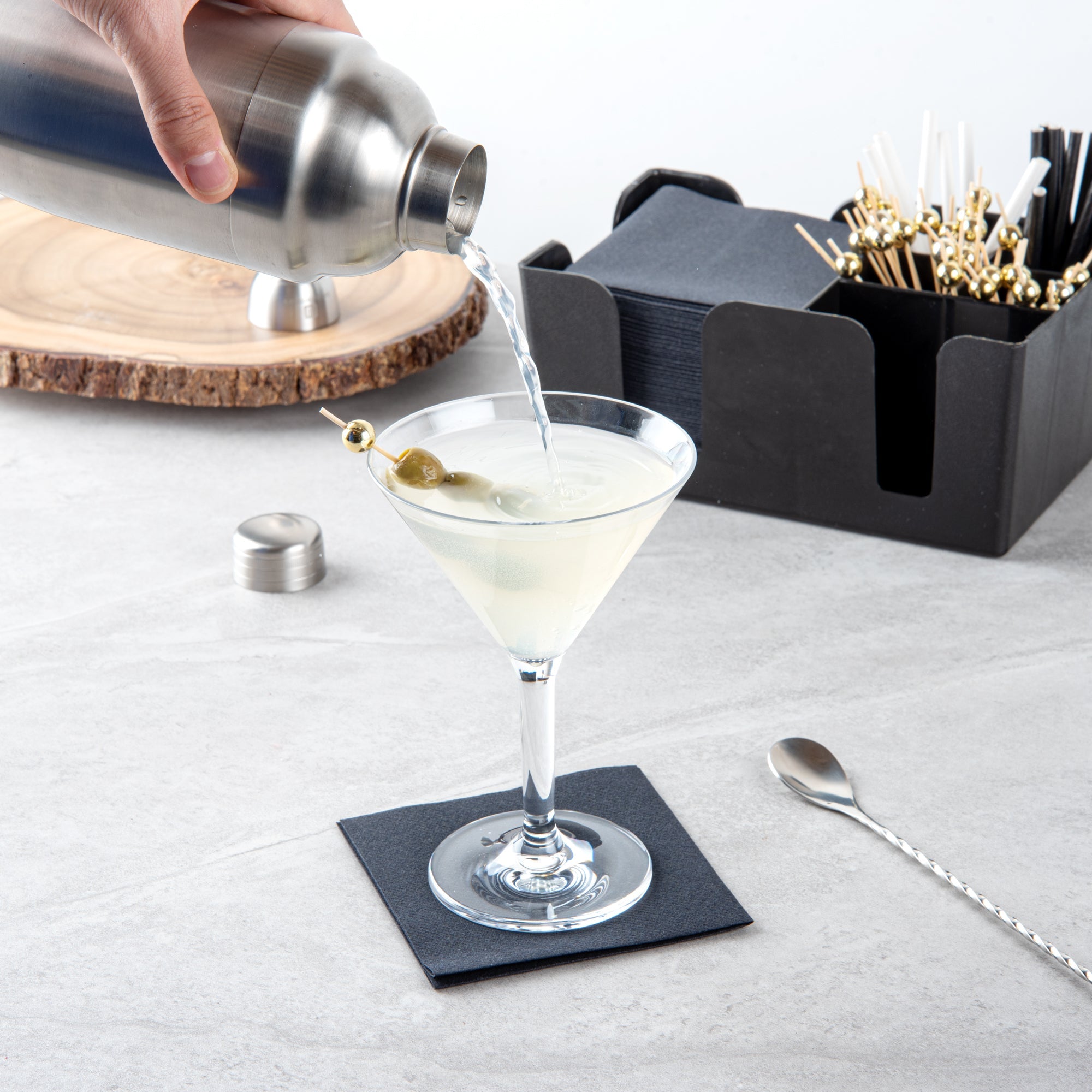 Bev Tek 10 oz Polycarbonate Cocktail Martini Glass - 4 1/2" x 4 1/2" x 6 1/2" - 6 count box