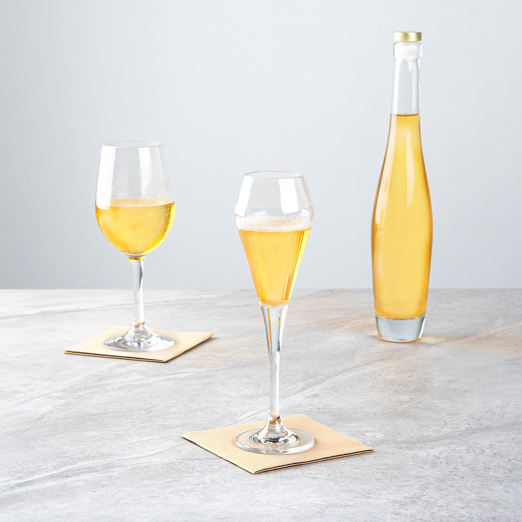 Bev Tek 7 oz Polycarbonate Champagne Flute - 2 3/4" x 2 3/4" x 9 1/4" - 48 count box