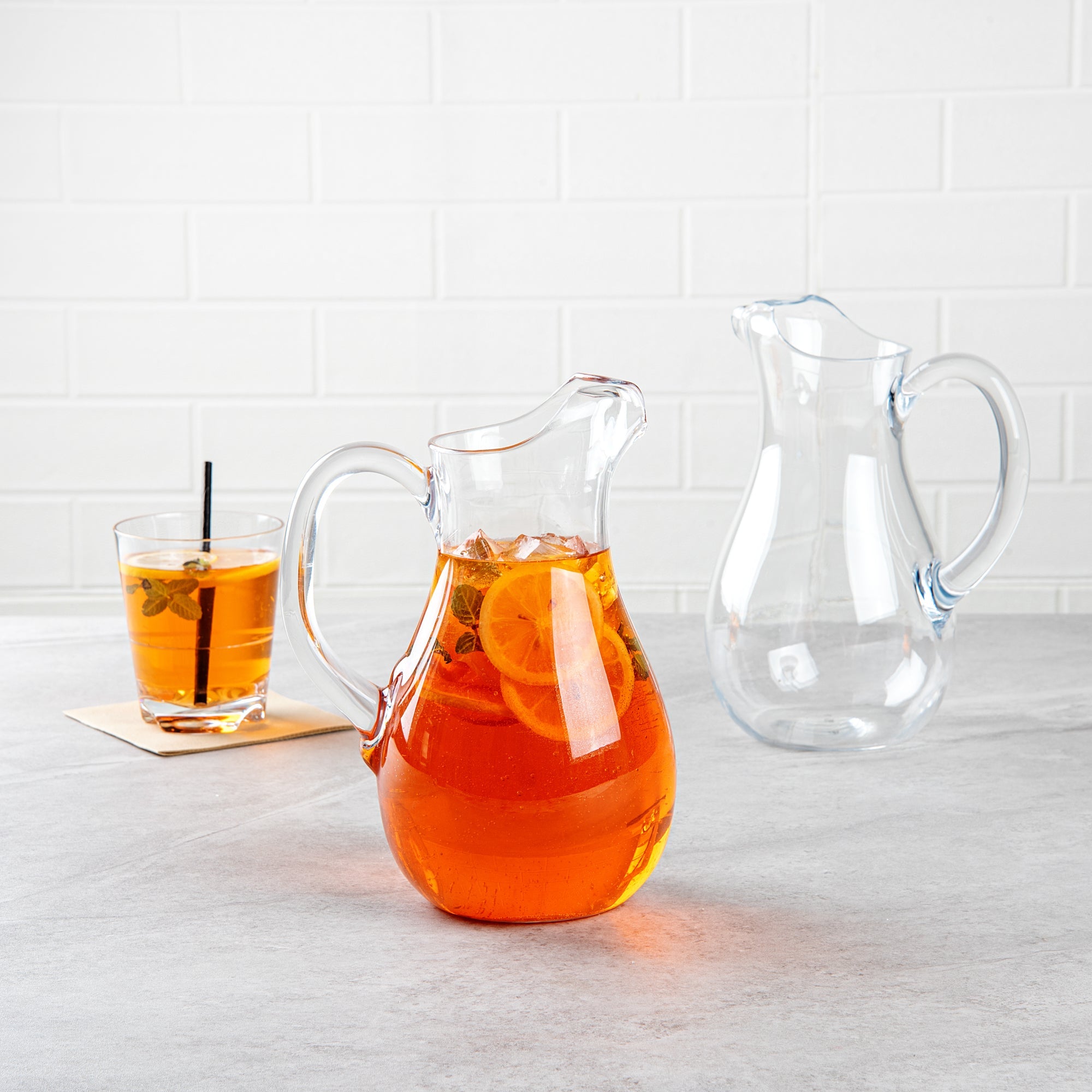 Bev Tek 57 oz Clear Polycarbonate Water Pitcher - 7" x 3 1/2" x 9 1/2" - 1 count box