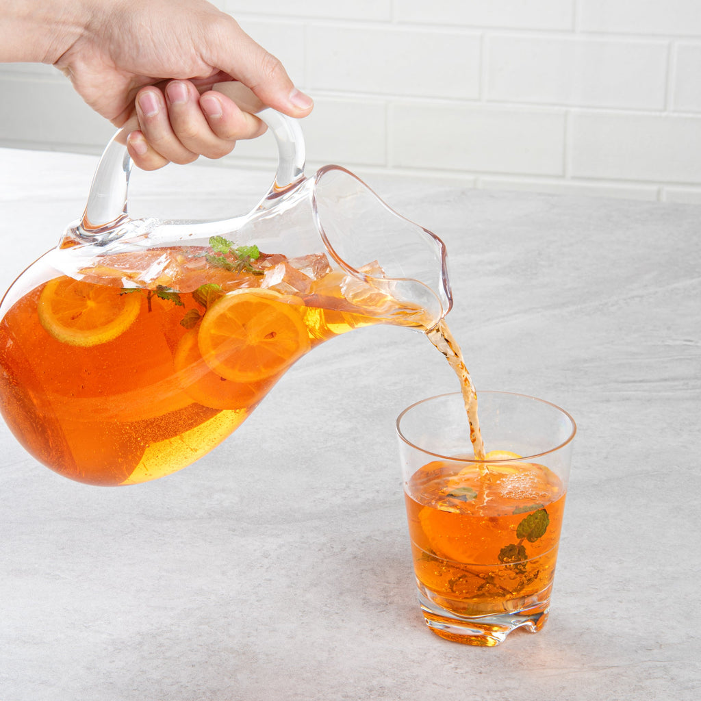 Bev Tek 57 oz Clear Polycarbonate Water Pitcher - 7" x 3 1/2" x 9 1/2" - 1 count box