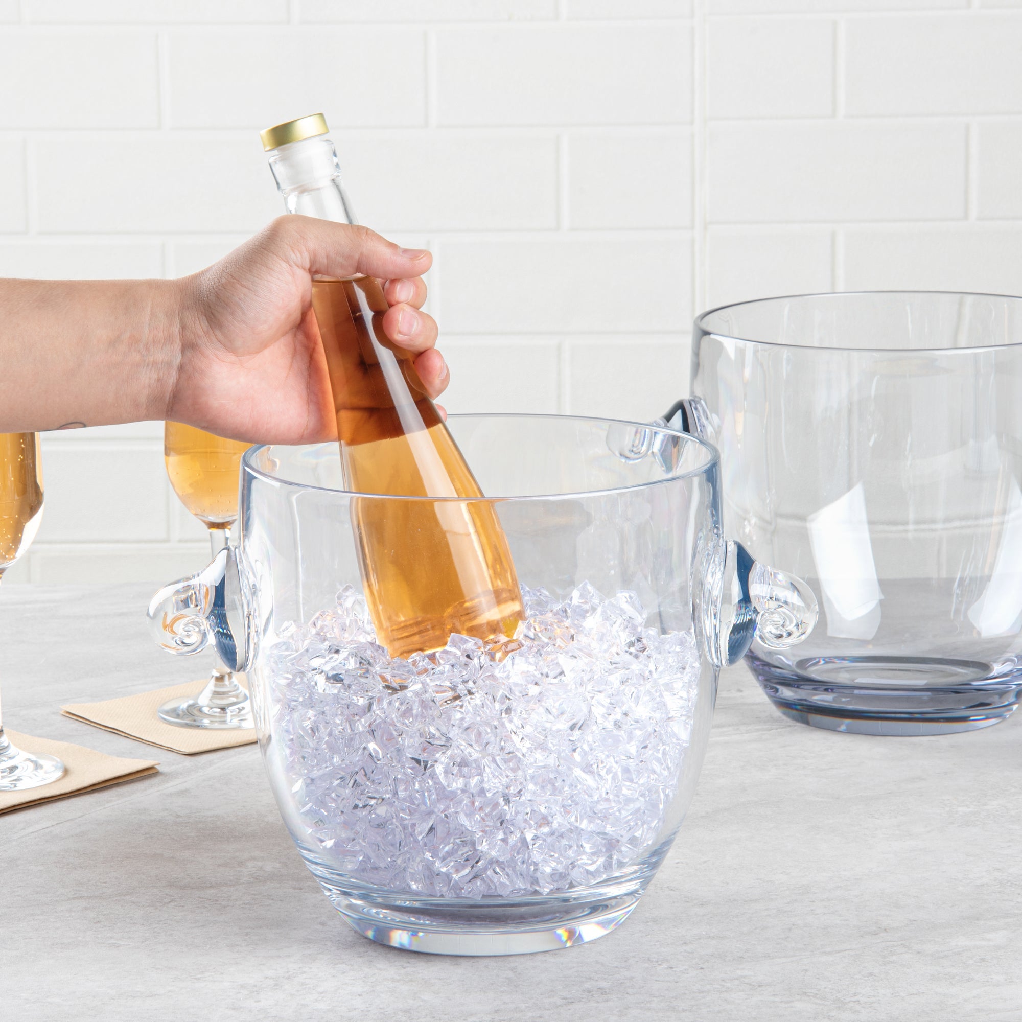 Bar Lux 5.3 qt Clear Plastic Ice / Champagne Bucket - 11 3/4" x 8 1/4" x 8 1/4" - 1 count box