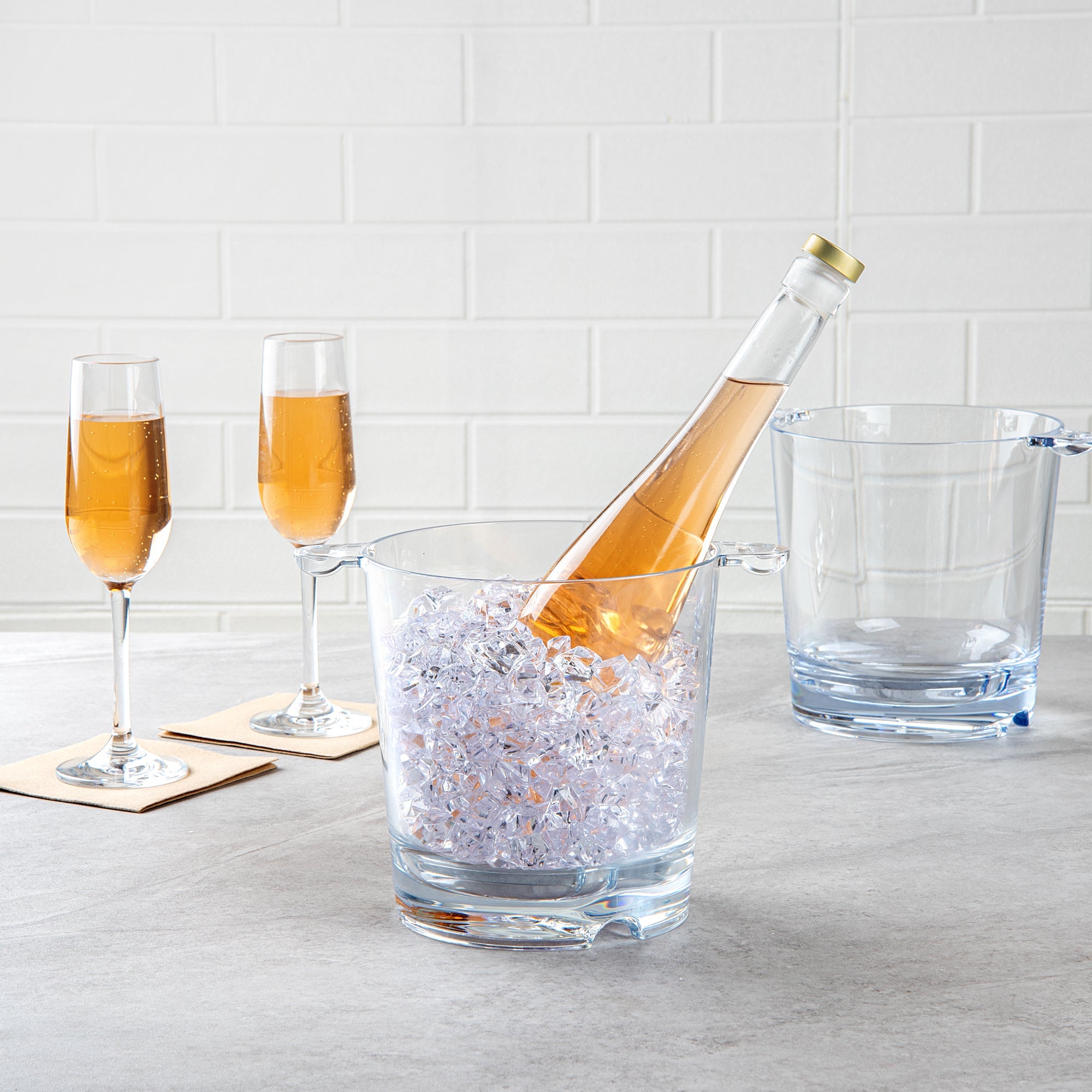 Bar Lux 2.4 qt Clear Plastic Ice / Champagne Bucket - 9" x 6 1/2" x 6 3/4" - 12 count box