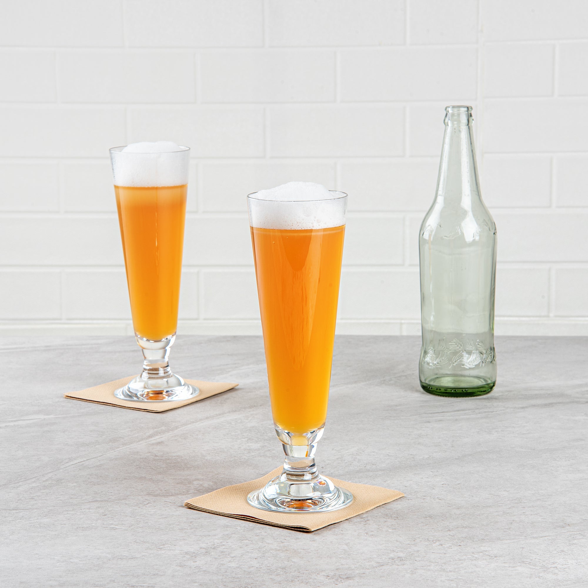 Bev Tek 14 oz Polycarbonate Pilsner Beer Glass - 3 1/4" x 3 1/4" x 9 1/4" - 6 count box