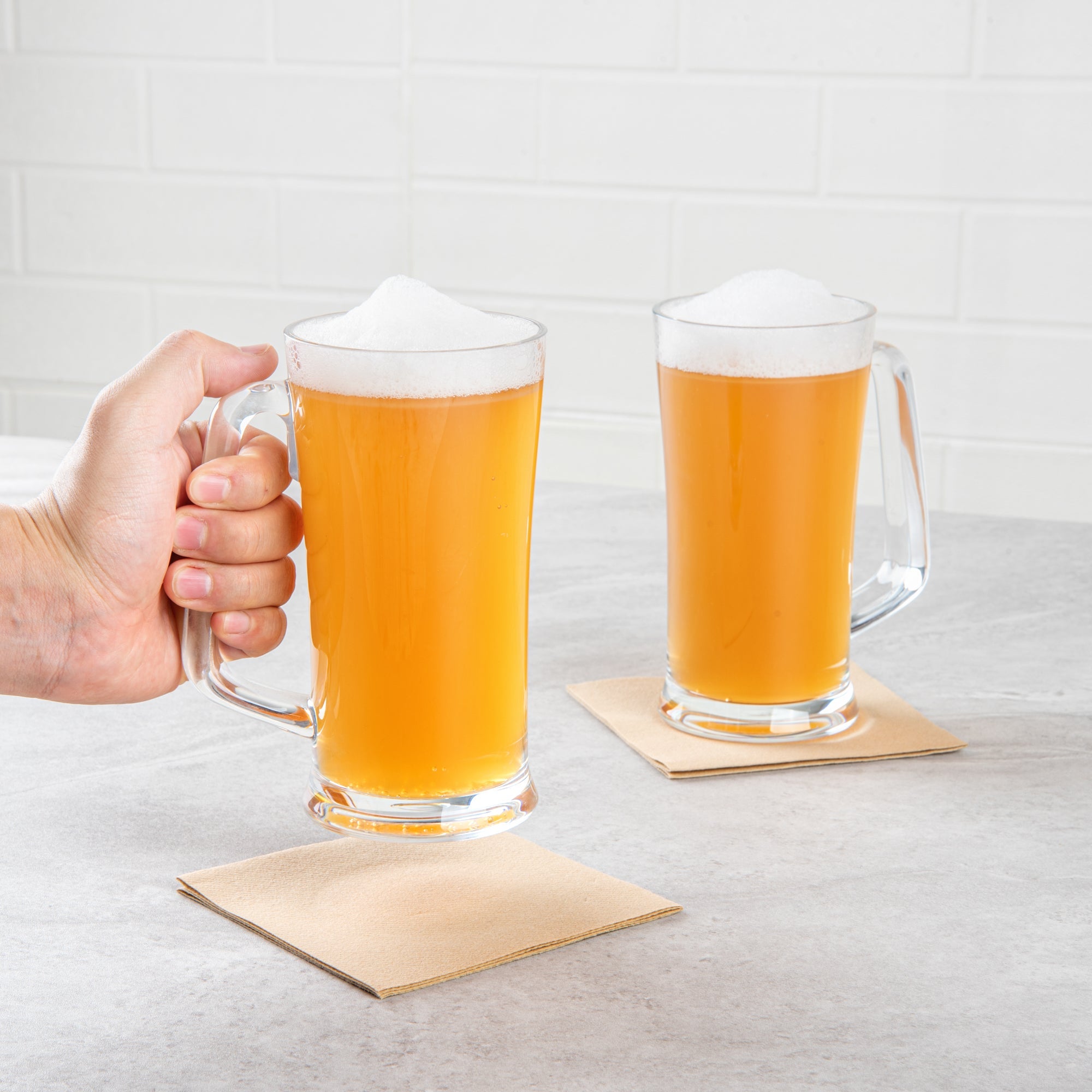 Bev Tek 17 oz Polycarbonate Beer Mug - 4 3/4" x 3 1/4" x 6 1/2" - 6 count box