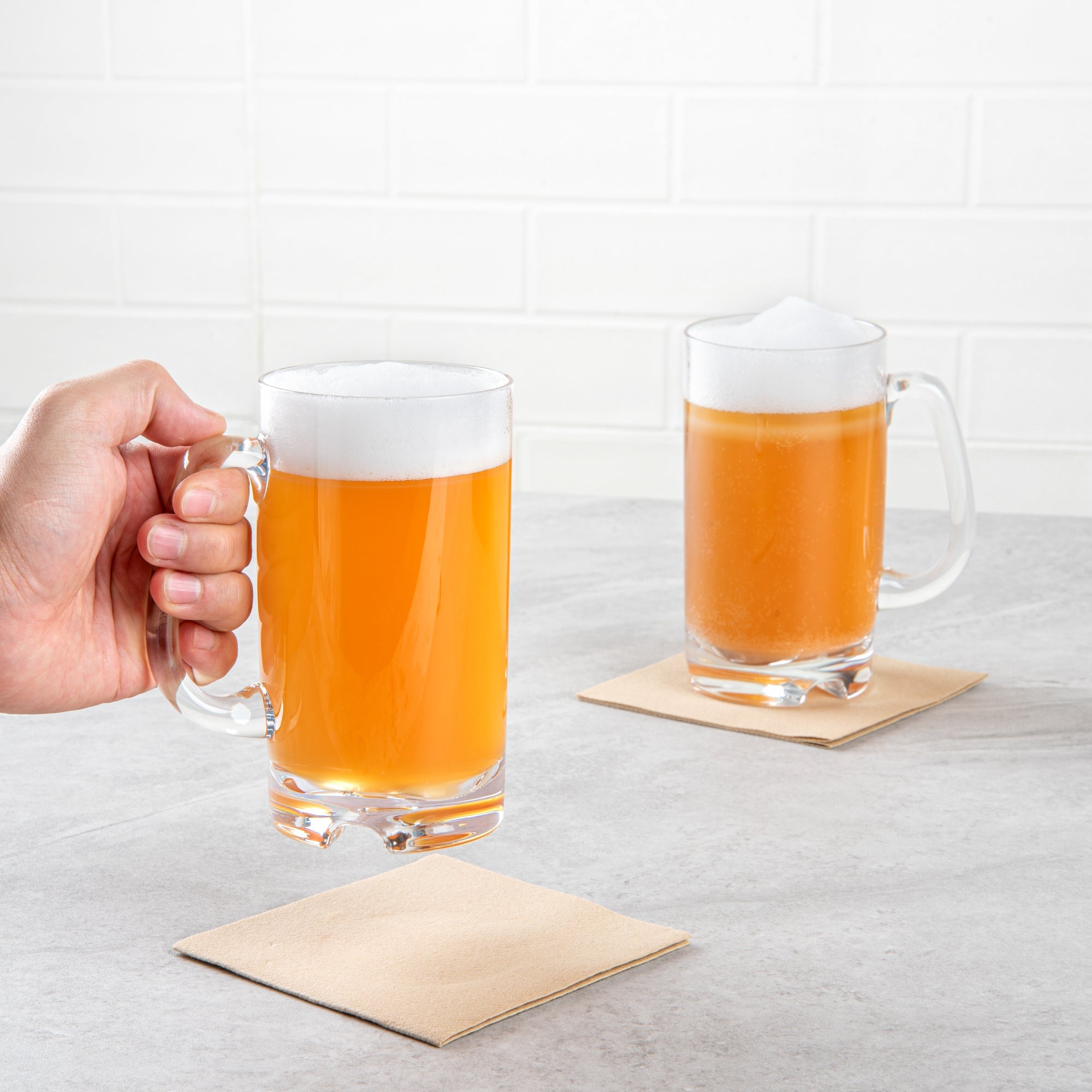 Bev Tek 18 oz Polycarbonate Beer Mug - 4 3/4" x 3 1/4" x 6" - 48 count box