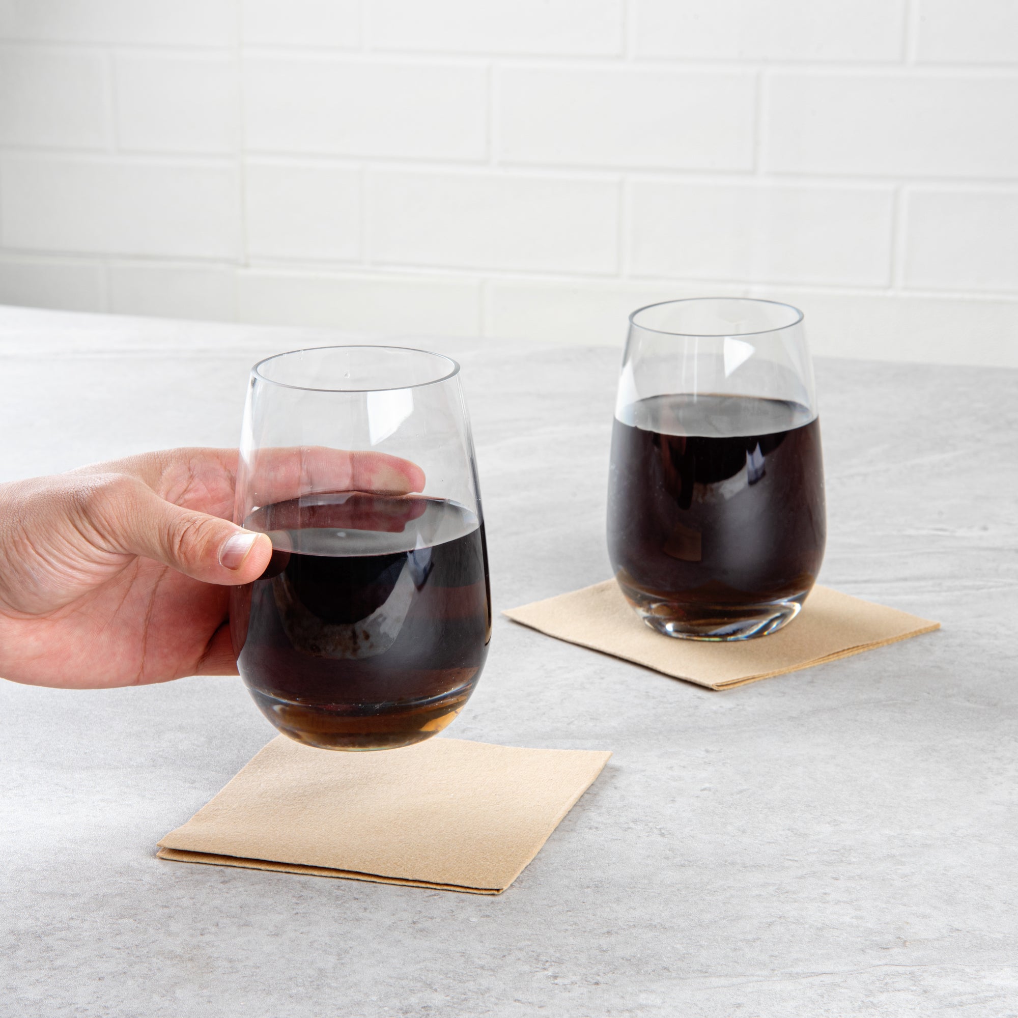 Bev Tek 17 oz Polycarbonate Stemless Wine Glass - 3 1/2" x 3 1/2" x 5" - 48 count box