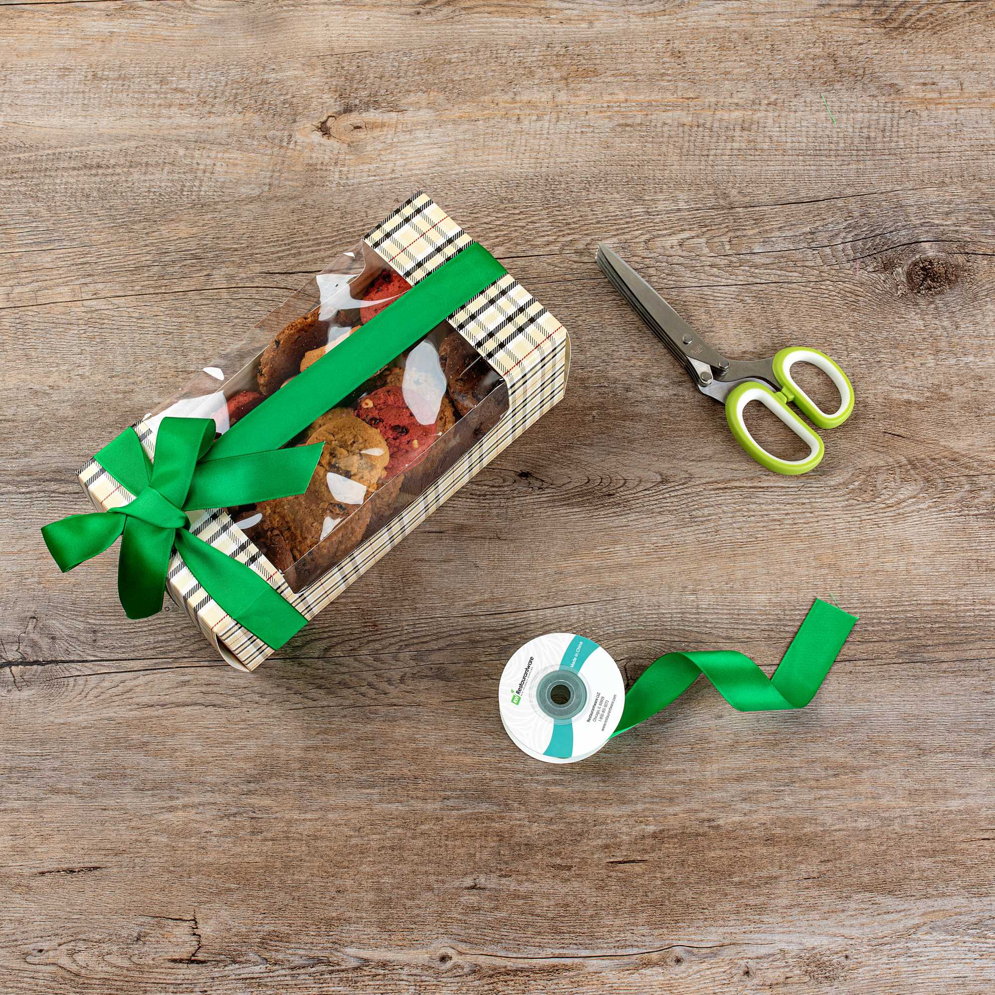 Gift Tek Emerald Green Polyester Satin Ribbon - Single Face - 1" x 10 yds - 1 count box