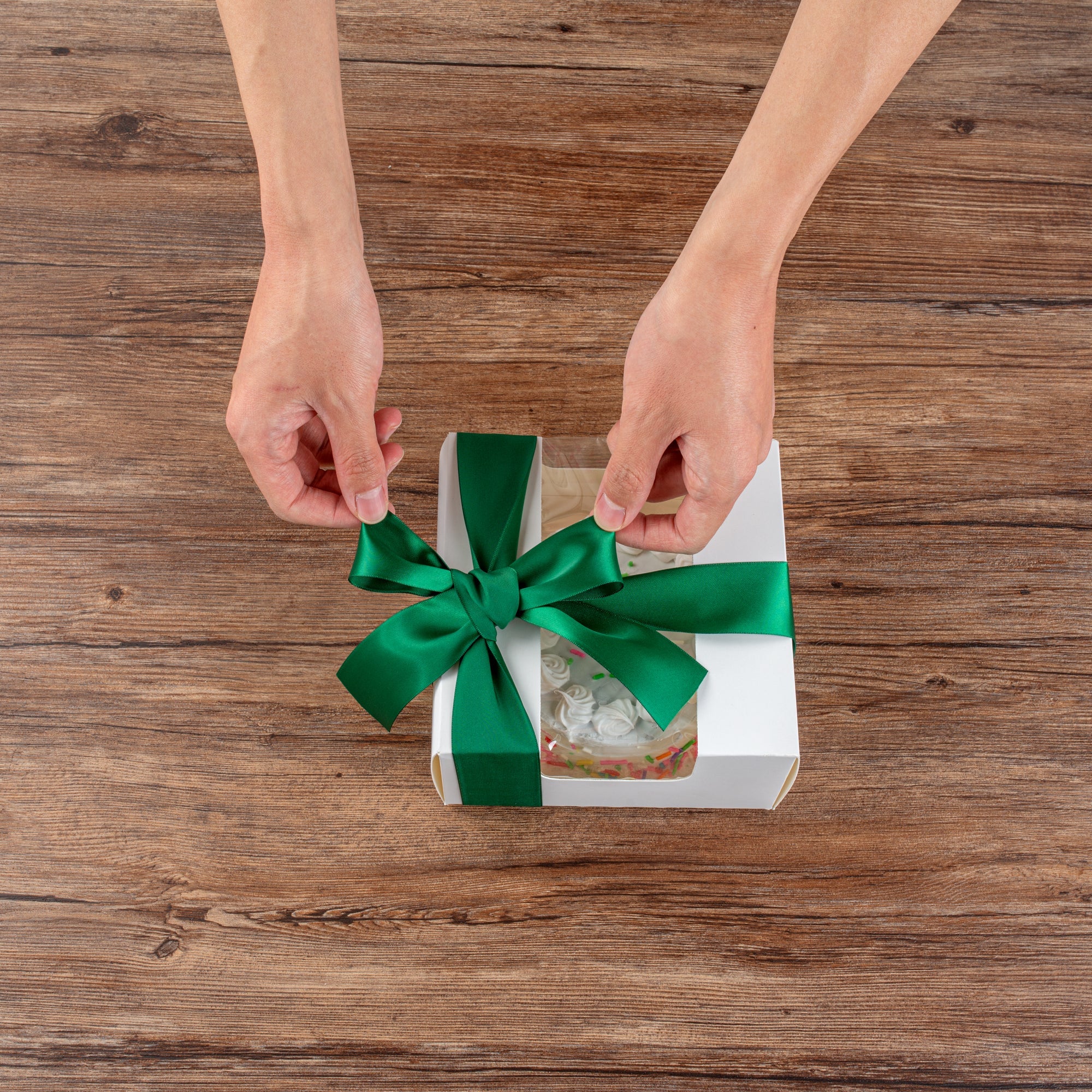 Gift Tek Forest Green Polyester Satin Ribbon - Single Face - 1 1/2" x 10 yds - 1 count box