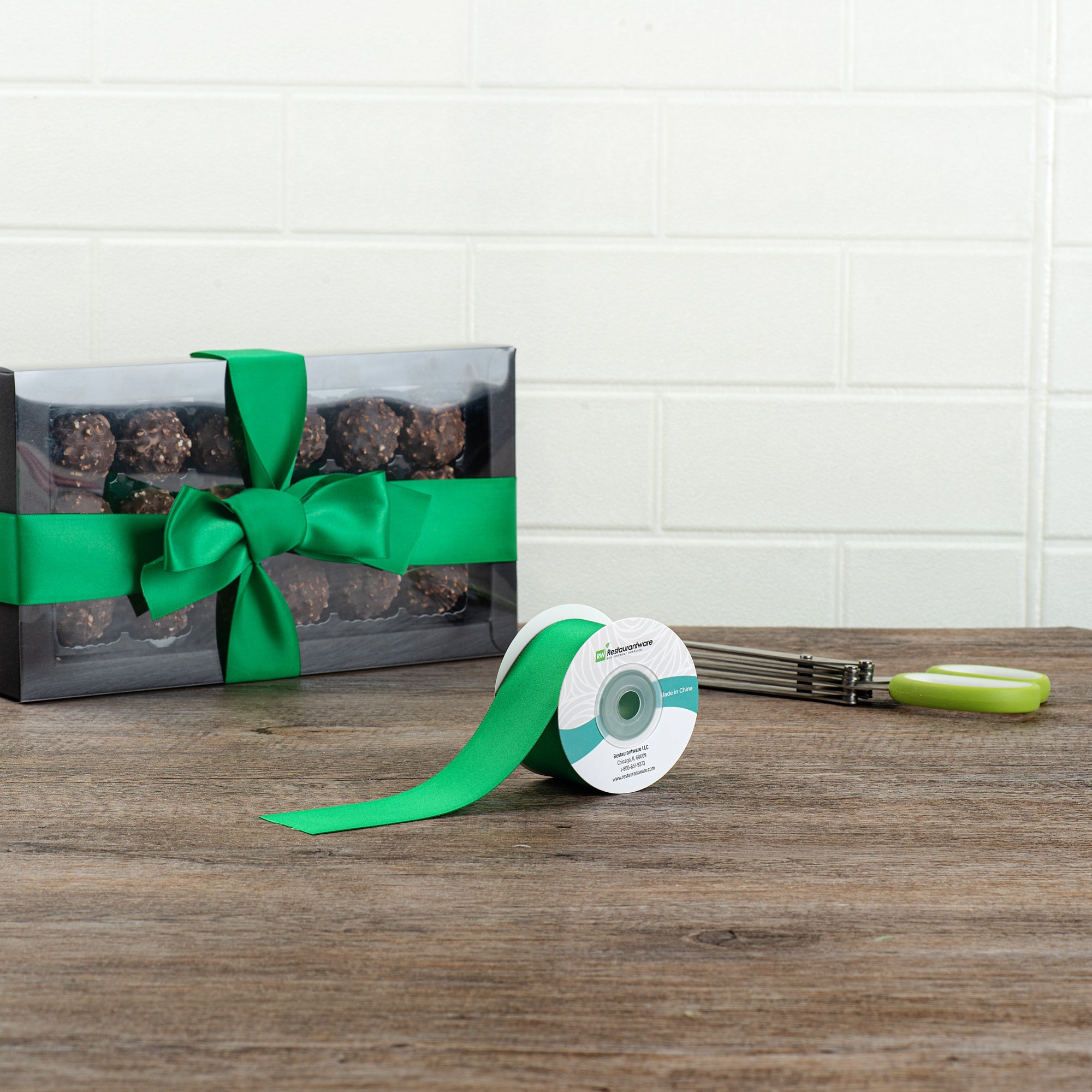 Gift Tek Emerald Green Polyester Satin Ribbon - Single Face - 1 1/2" x 10 yds - 1 count box