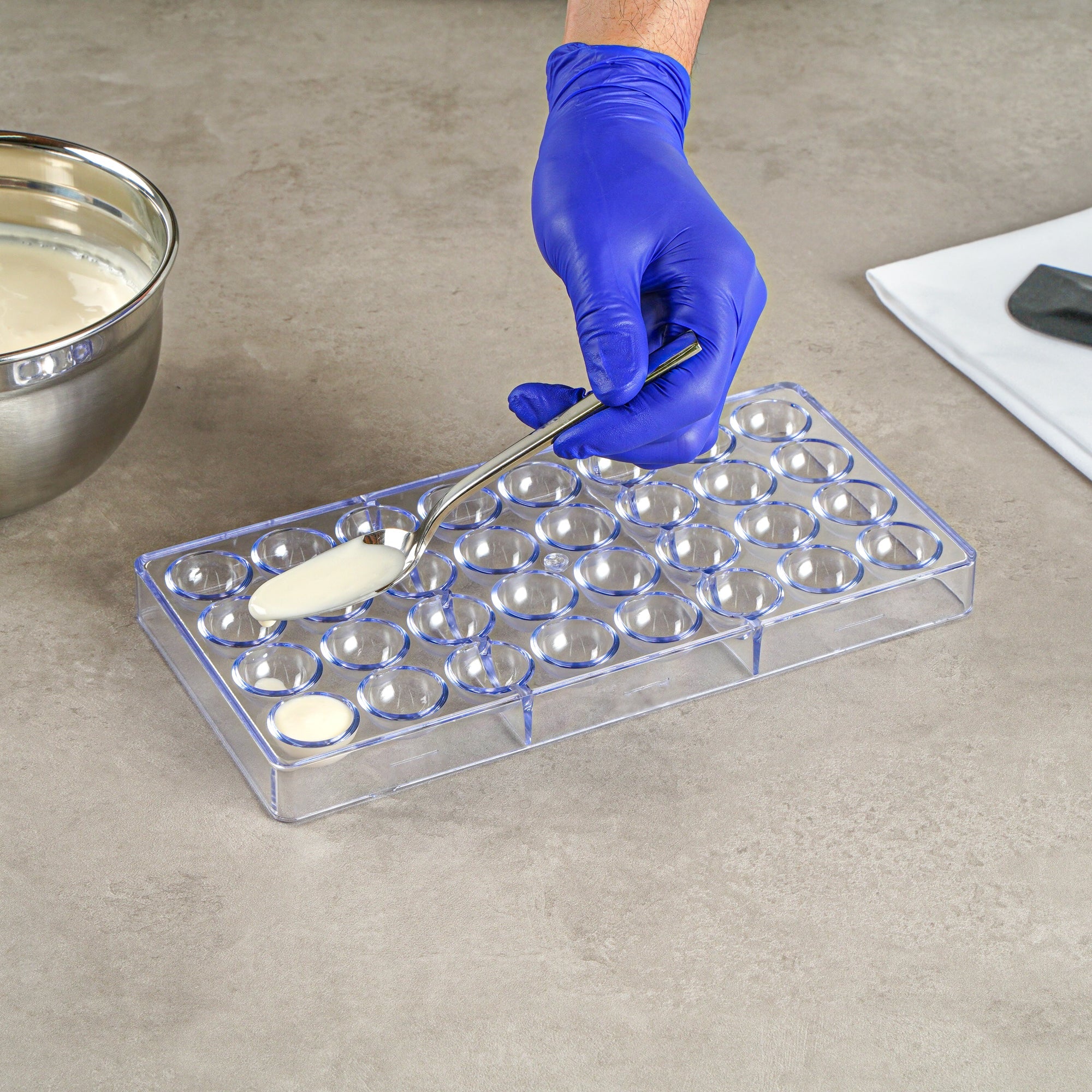 Pastry Tek Polycarbonate Half Sphere Candy / Chocolate Mold - 32-Compartment - 10 count box