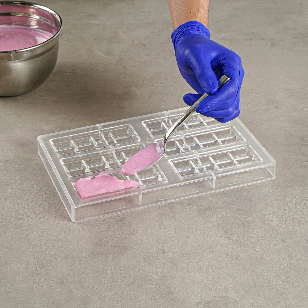 Pastry Tek Polycarbonate Break-Apart Candy / Chocolate Mold - 6-Compartment - 10 count box