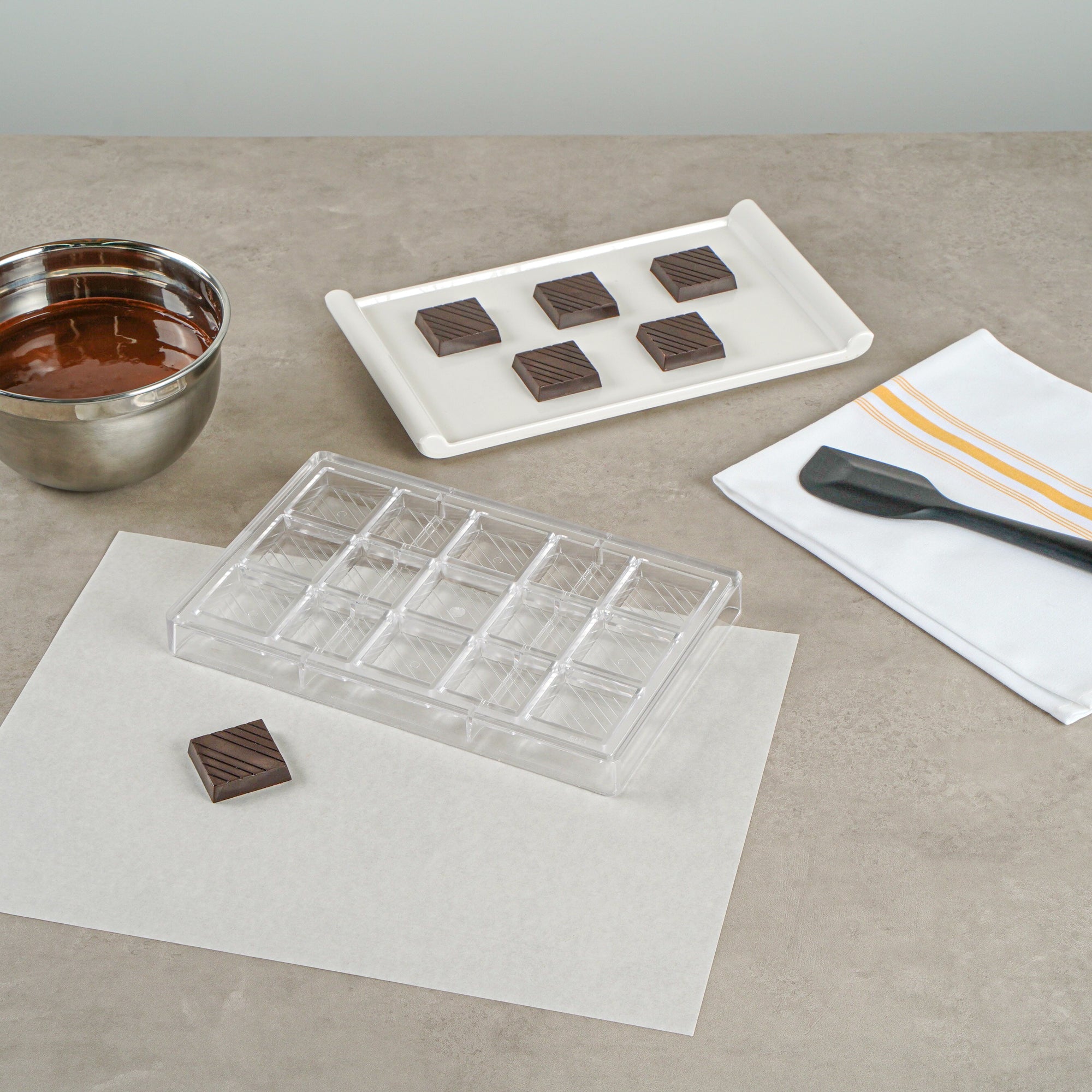 Pastry Tek Polycarbonate Square with Lines Candy / Chocolate Mold - 15-Compartment - 10 count box