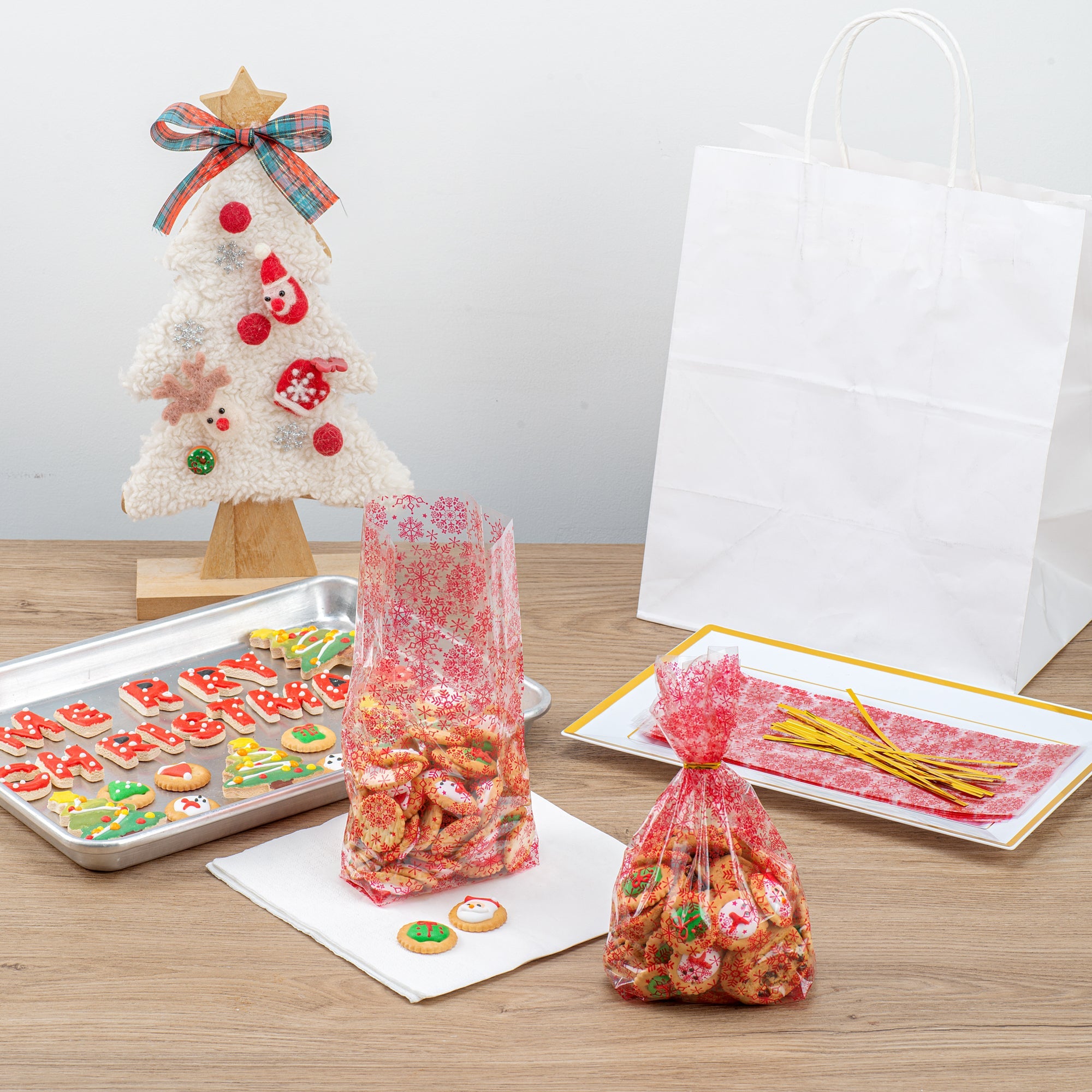 Bag Tek Plastic Candy Bag - Snowflakes - 4" x 2" x 9 1/2" - 100 count box