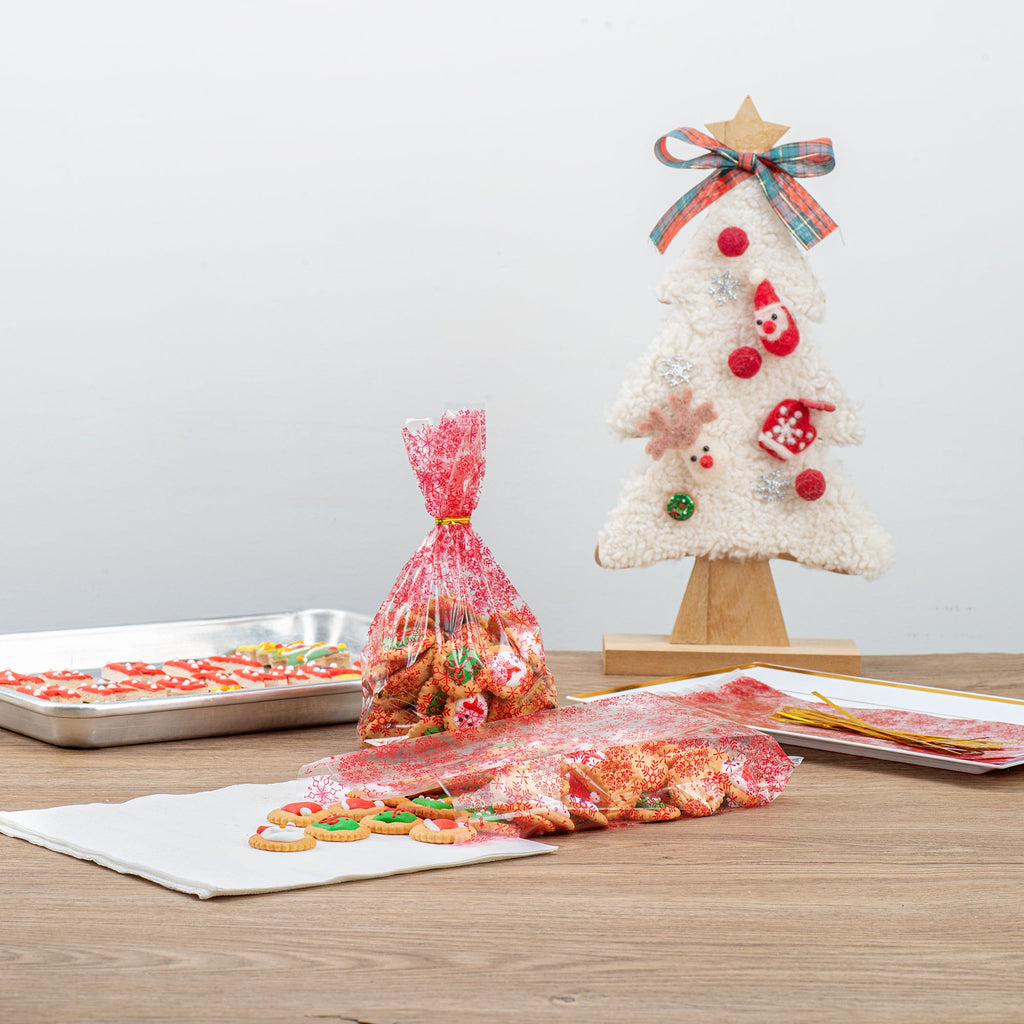Bag Tek Plastic Candy Bag - Snowflakes - 4" x 2" x 9 1/2" - 100 count box