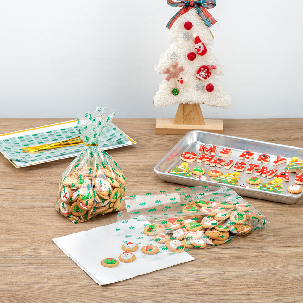 Bag Tek Plastic Candy Bag - Christmas Trees, Gusseted - 5" x 3" x 11" - 4000 count box