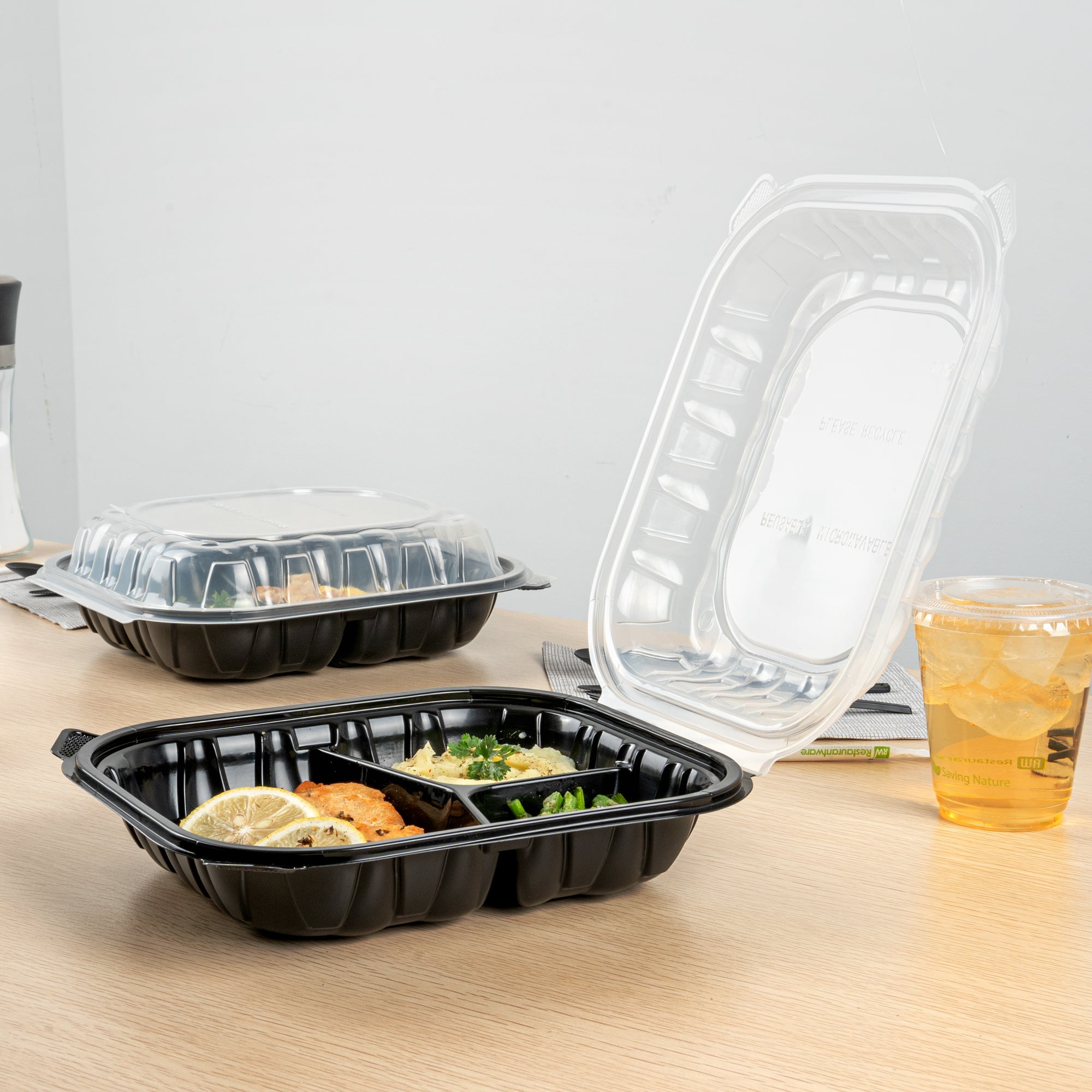 Thermo Tek 54 oz Black Plastic Clamshell Container - 3 Compartments, Microwavable - 10 1/4" x 9" x 3" - 50 count box