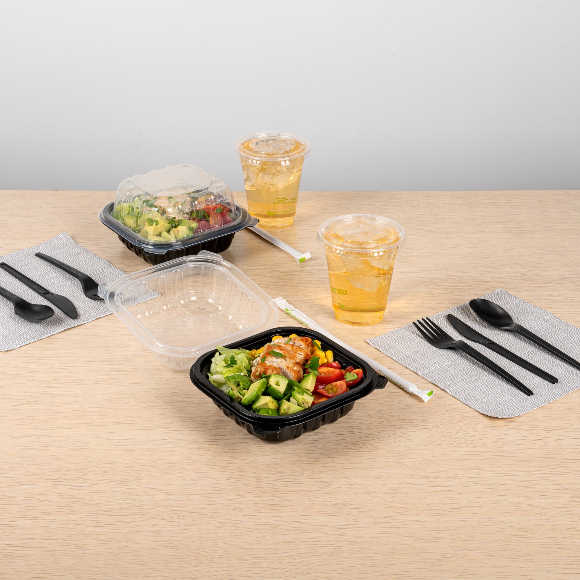 Thermo Tek 16 oz Black Plastic Clamshell Container - Microwavable - 6" x 6" x 3" - 100 count box