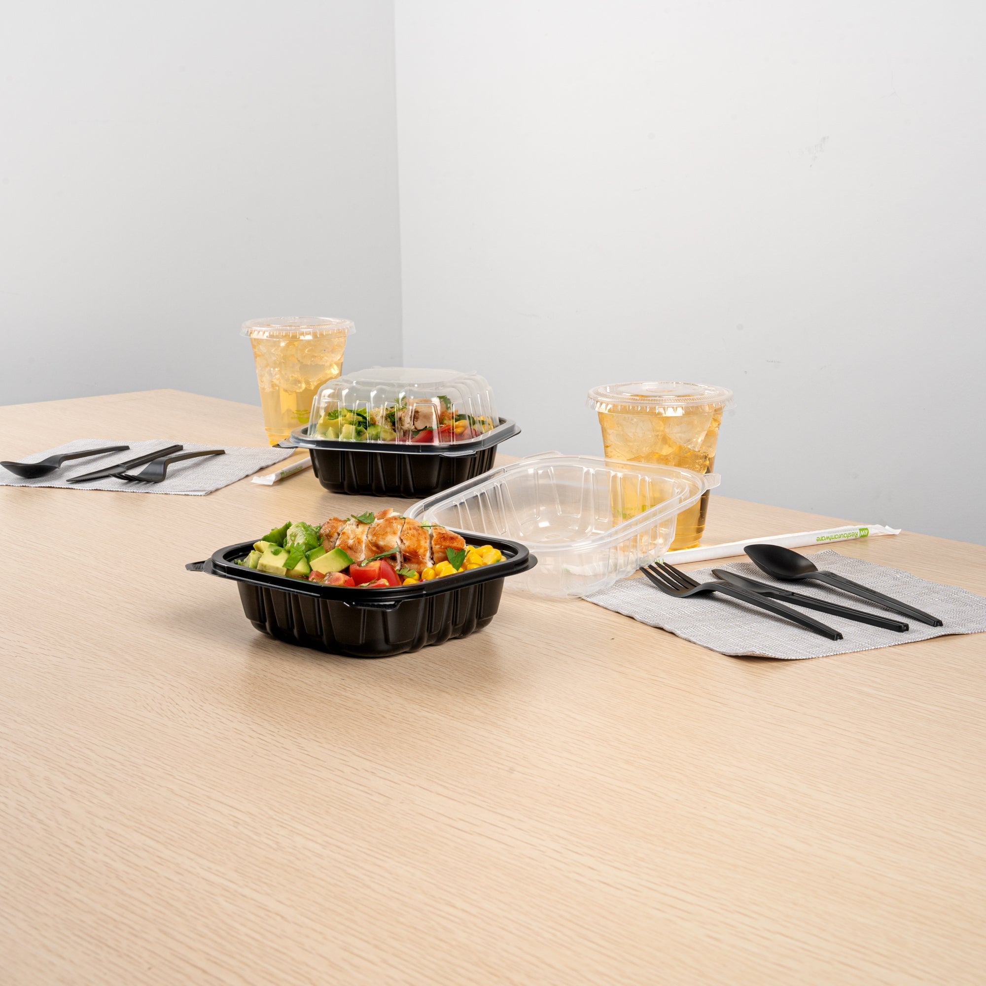 Thermo Tek 16 oz Black Plastic Clamshell Container - Microwavable - 6" x 6" x 3" - 100 count box