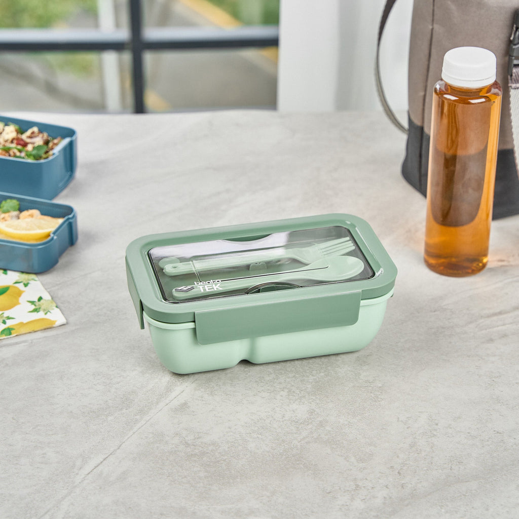 Bento Tek 29 oz Green Lunch Box - BPA-Free, Microwave-Safe, with Fork and Spoon - 7 3/4" x 4 3/4" x 2 3/4" - 1 count box