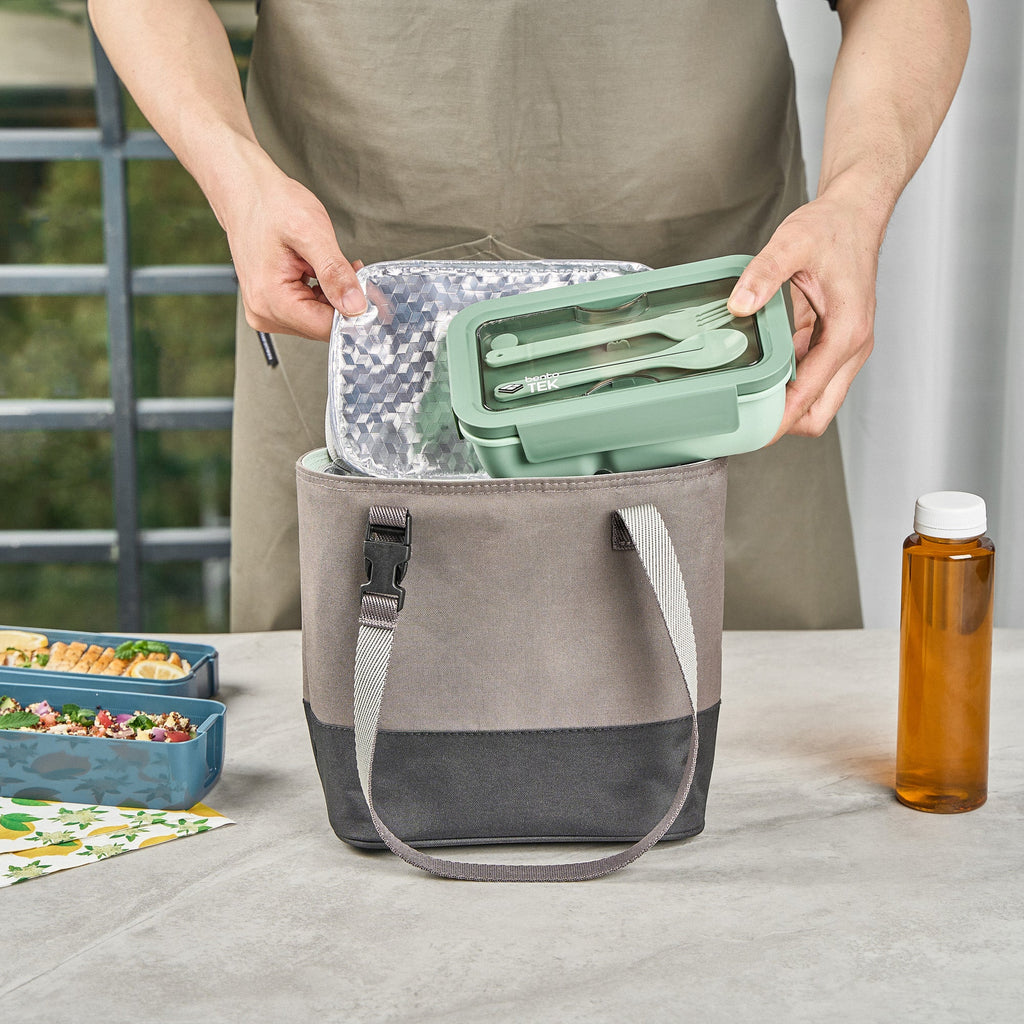 Bento Tek 29 oz Green Lunch Box - BPA-Free, Microwave-Safe, with Fork and Spoon - 7 3/4" x 4 3/4" x 2 3/4" - 1 count box