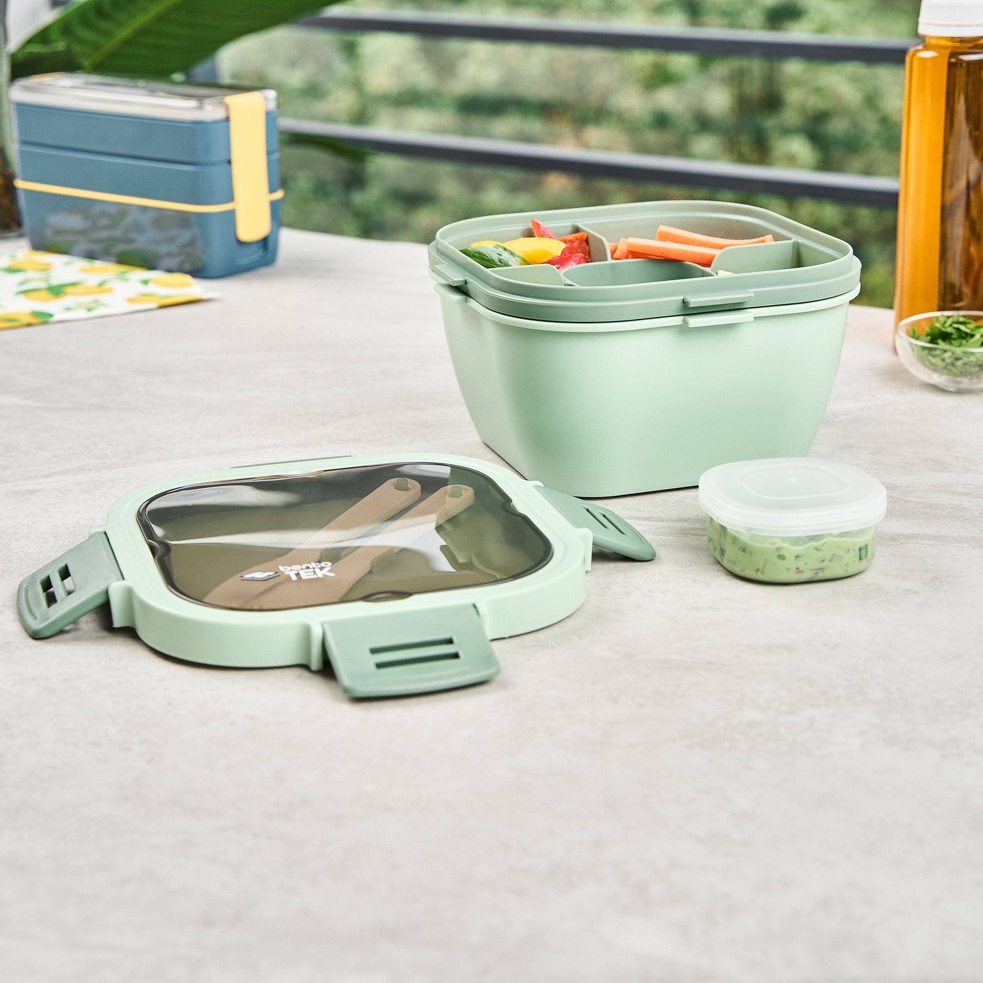 Bento Tek 58 oz Green Lunch Box - BPA-Free, Microwave-Safe, with Fork and Knife - 7 1/4" x 7 1/4" x 4 1/4" - 1 count box
