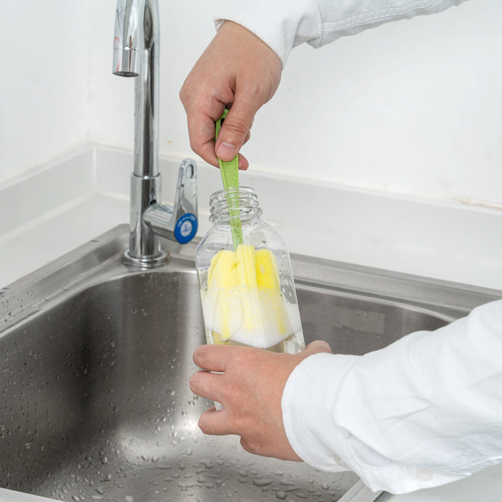 Bottle Tek 100 Square Clear 16 oz Plastic Juice Bottles with Safety Caps - Includes 100 Labels, 10 Funnels and 10 Cleaning Brushes