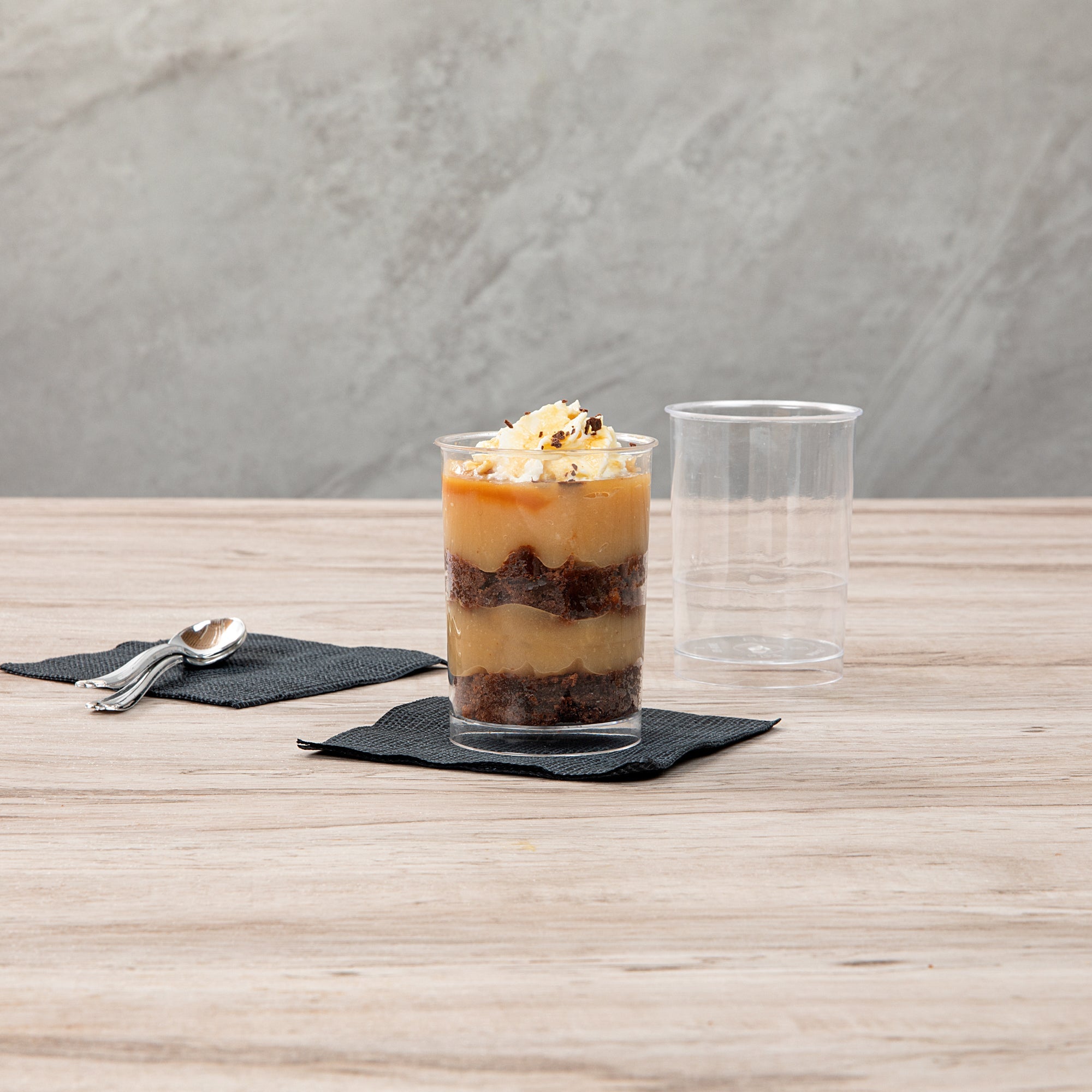 Mini Serve 5 oz Round Clear Plastic Dessert Cup - 2 1/4" x 2 1/4" x 3 1/4" - 25 count box