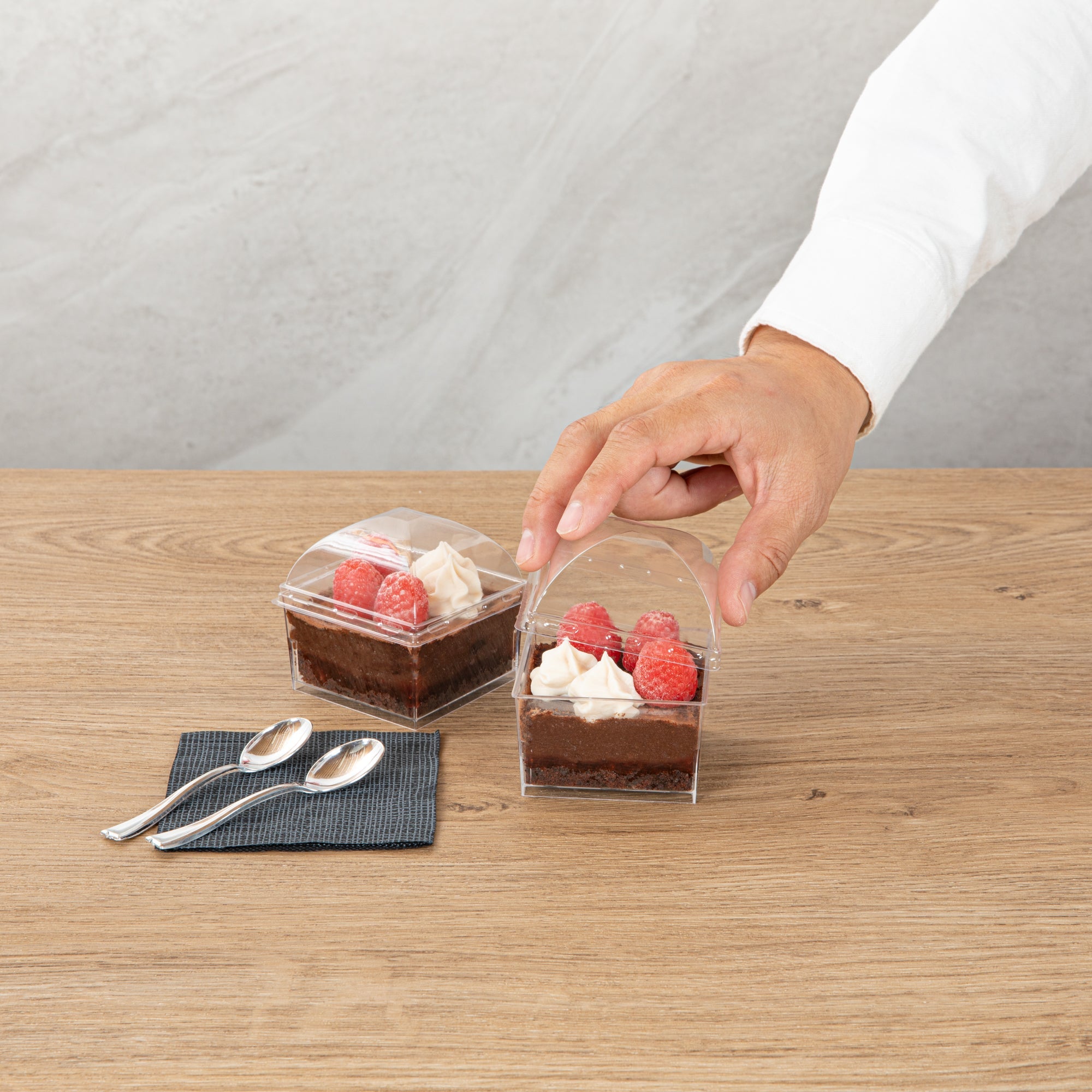 Mini Serve Square Clear Plastic Dome Lid - Fits 5 oz Dessert Cup - 25 count box