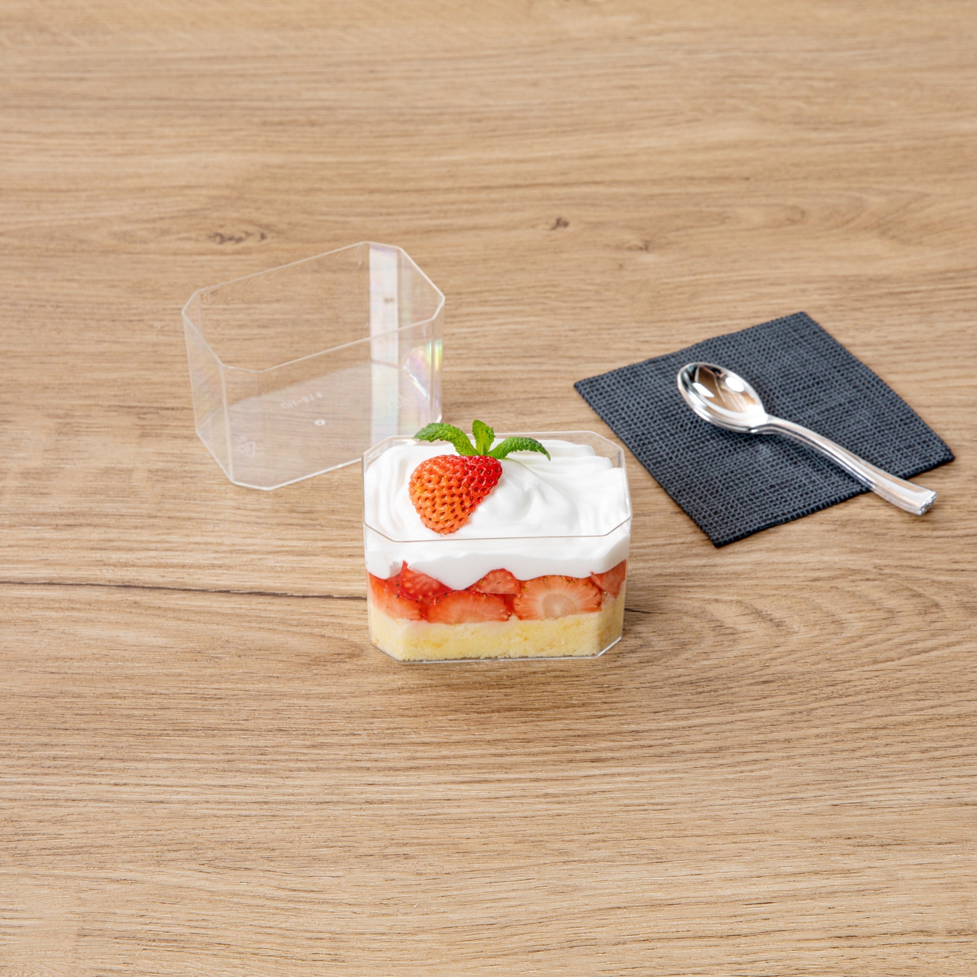 Mini Serve 3 oz Rectangle Clear Plastic Dessert Cup - 3 1/4'' x 2'' x 2'' - 25 count box