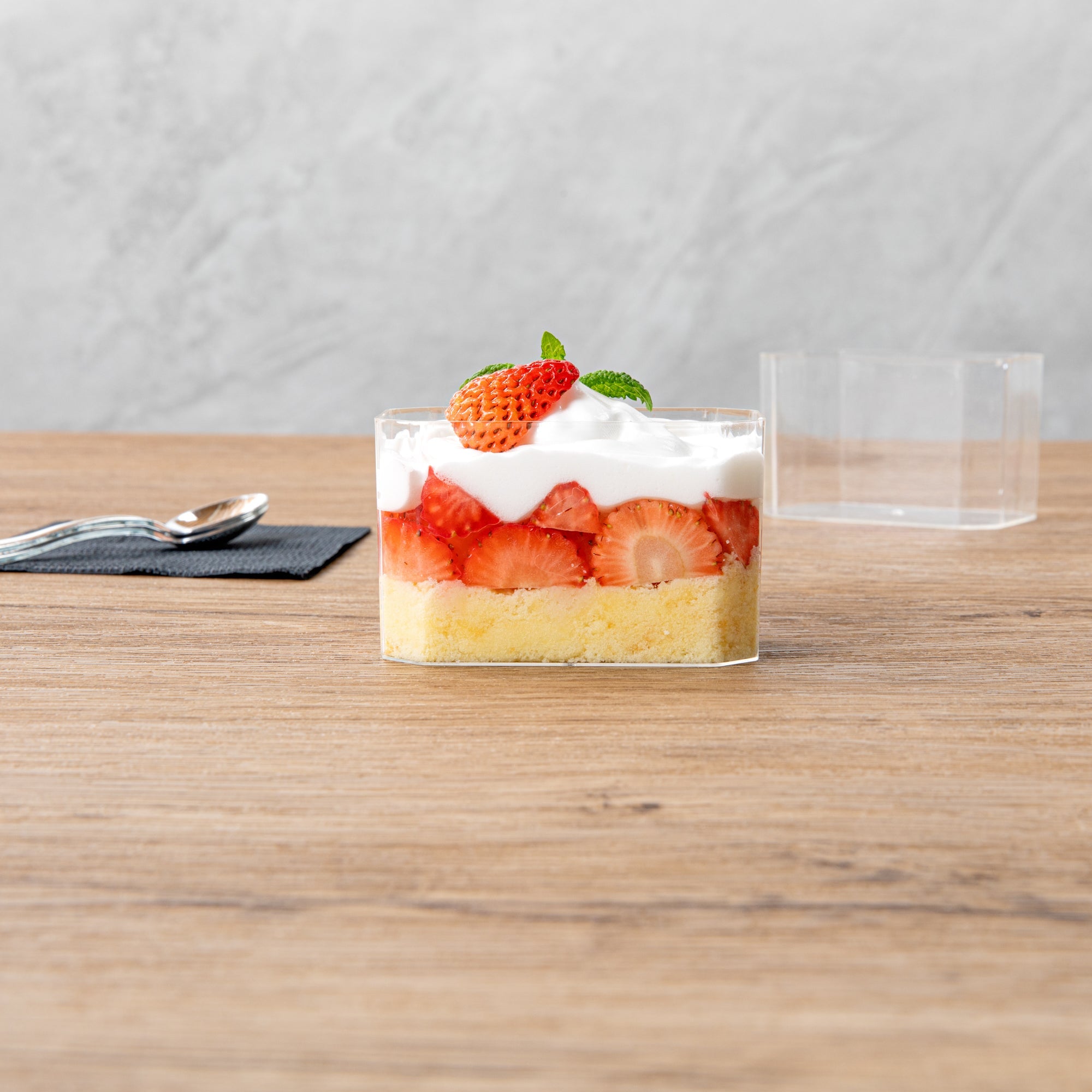 Mini Serve 3 oz Rectangle Clear Plastic Dessert Cup - 3 1/4'' x 2'' x 2'' - 25 count box