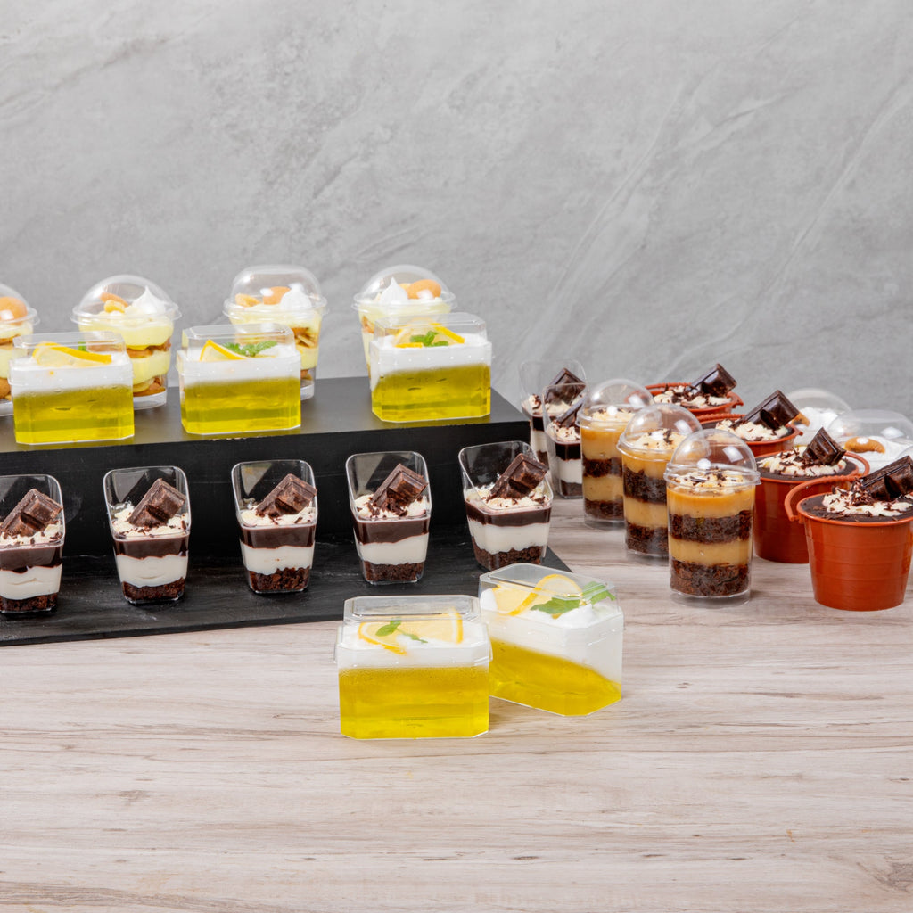 Mini Serve 3 oz Rectangle Clear Plastic Dessert Cup - with Lid - 3 1/4'' x 2'' x 2'' - 25 count box