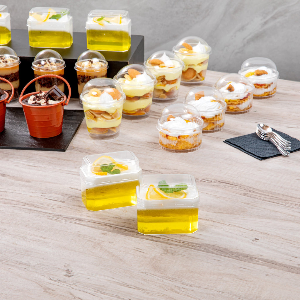 Mini Serve 3 oz Rectangle Clear Plastic Dessert Cup - with Lid - 3 1/4'' x 2'' x 2'' - 100 count box