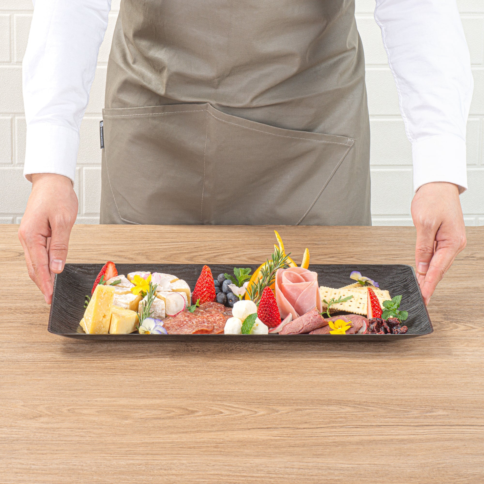 Maxi Serve Rectangle Matte Black Plastic Plate - 17" x 9" - 25 count box