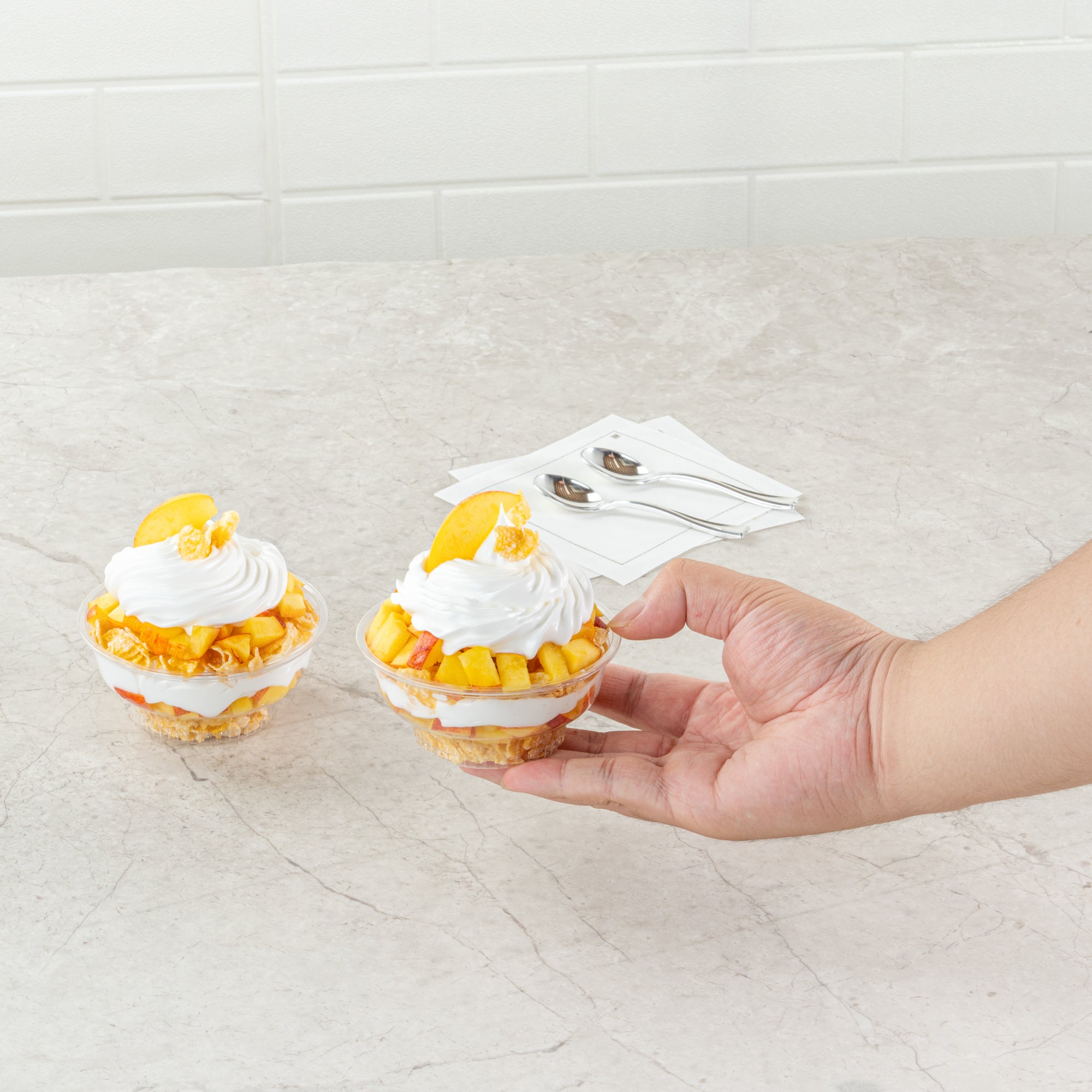 Chef 101 5 oz Round Clear Plastic Dessert Cup - 3 3/4" x 3 3/4" x 1 3/4" - 500 count box