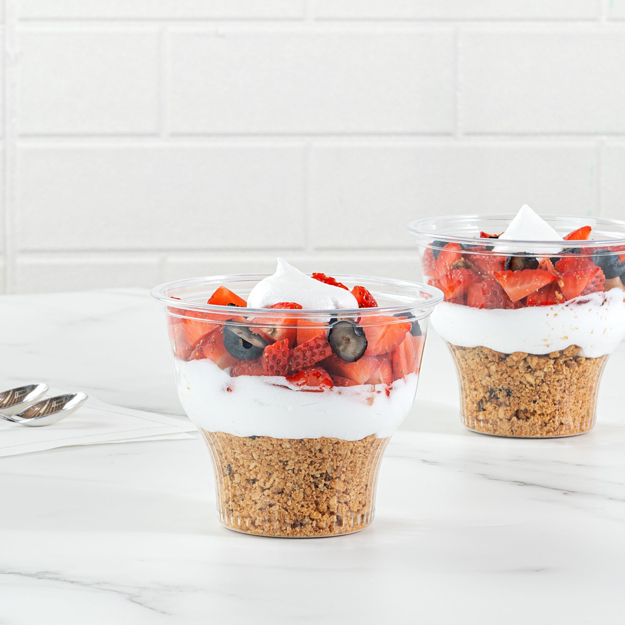 Chef 101 14 oz Round Clear Plastic Dessert Cup - 3 3/4" x 3 3/4" x 3 1/2" - 500 count box