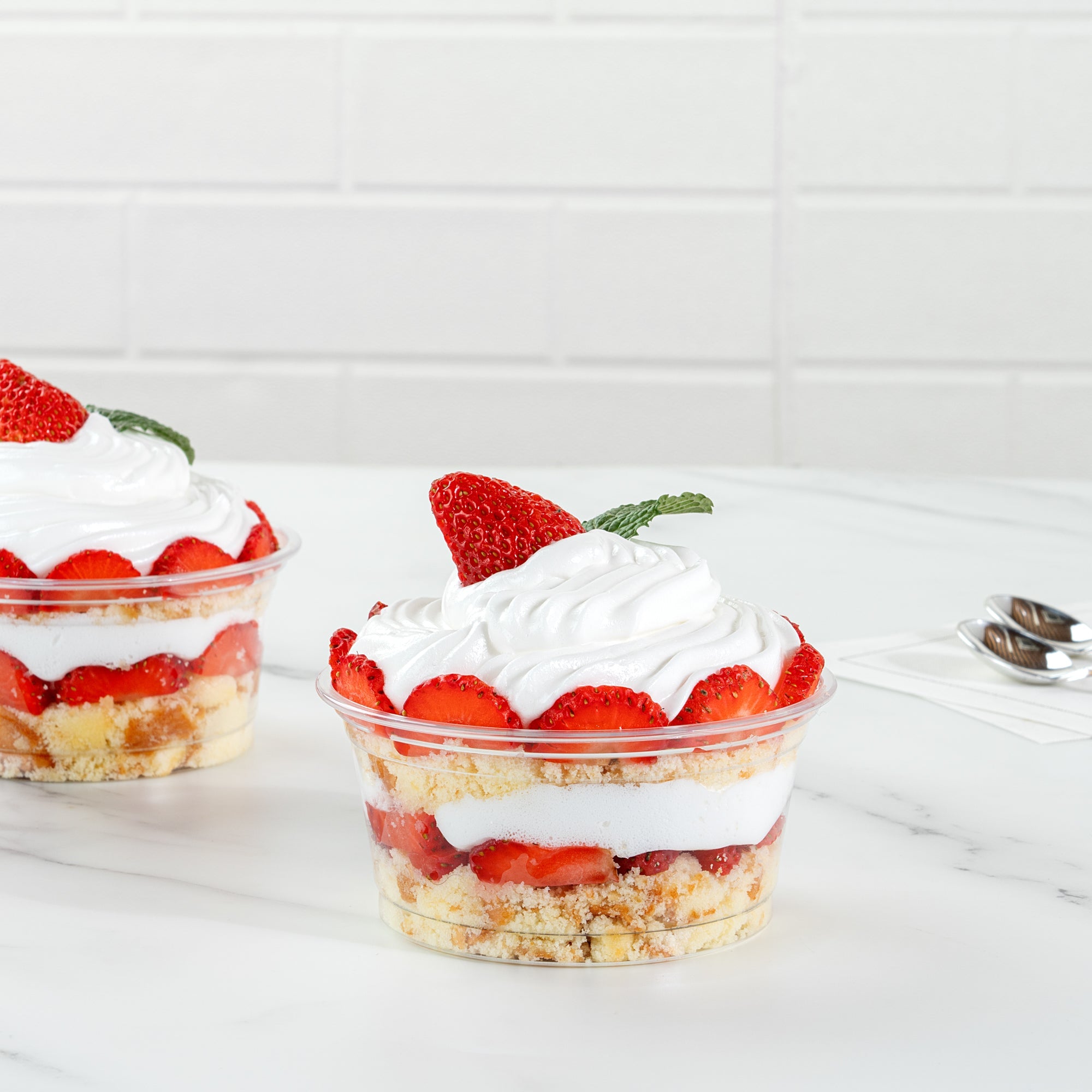 Chef 101 6 oz Round Clear Plastic Dessert Cup - 3 3/4" x 3 3/4" x 1 3/4" - 500 count box