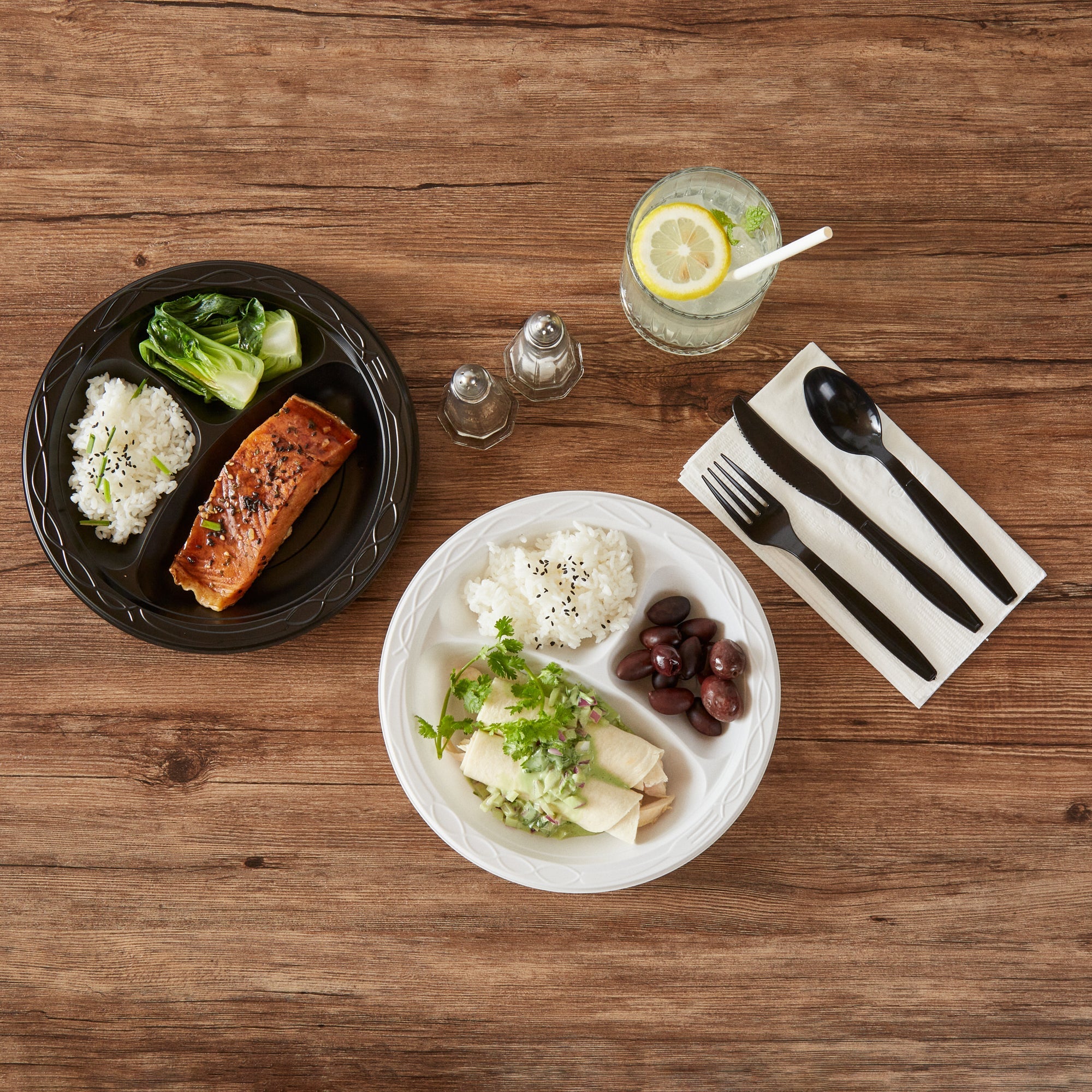 Chef 101 Round White Plastic Plate - 3 Compartments, Microwavable - 9" x 9" x 3/4" - 50 count box