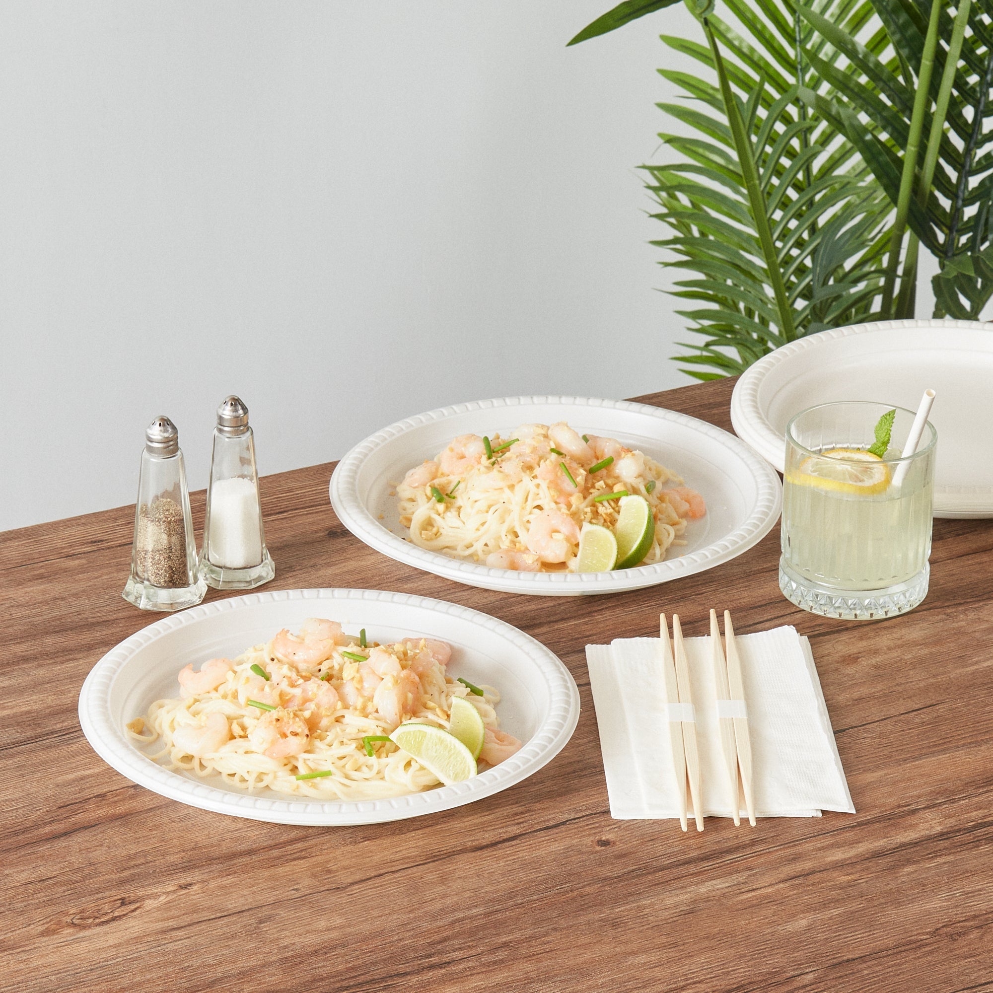 Chef 101 Round White Plastic Plate - Microwavable - 10 1/4" x 10 1/4" x 3/4" - 50 count box