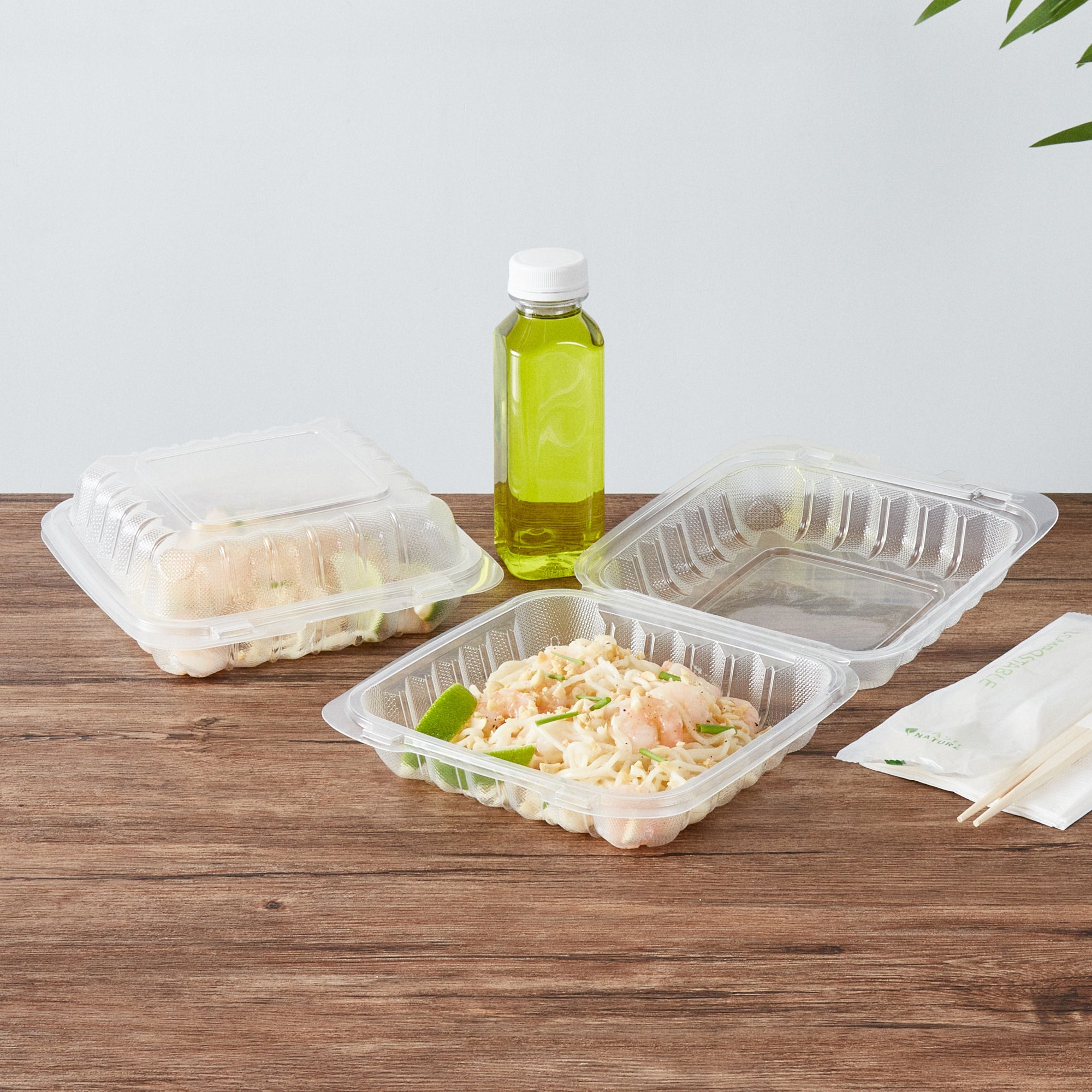 Chef 101 30 oz Square Clear Plastic Clamshell Container - Anti-Fog, Microwavable - 7 1/2" x 7 1/2" x 2 3/4" - 50 count box
