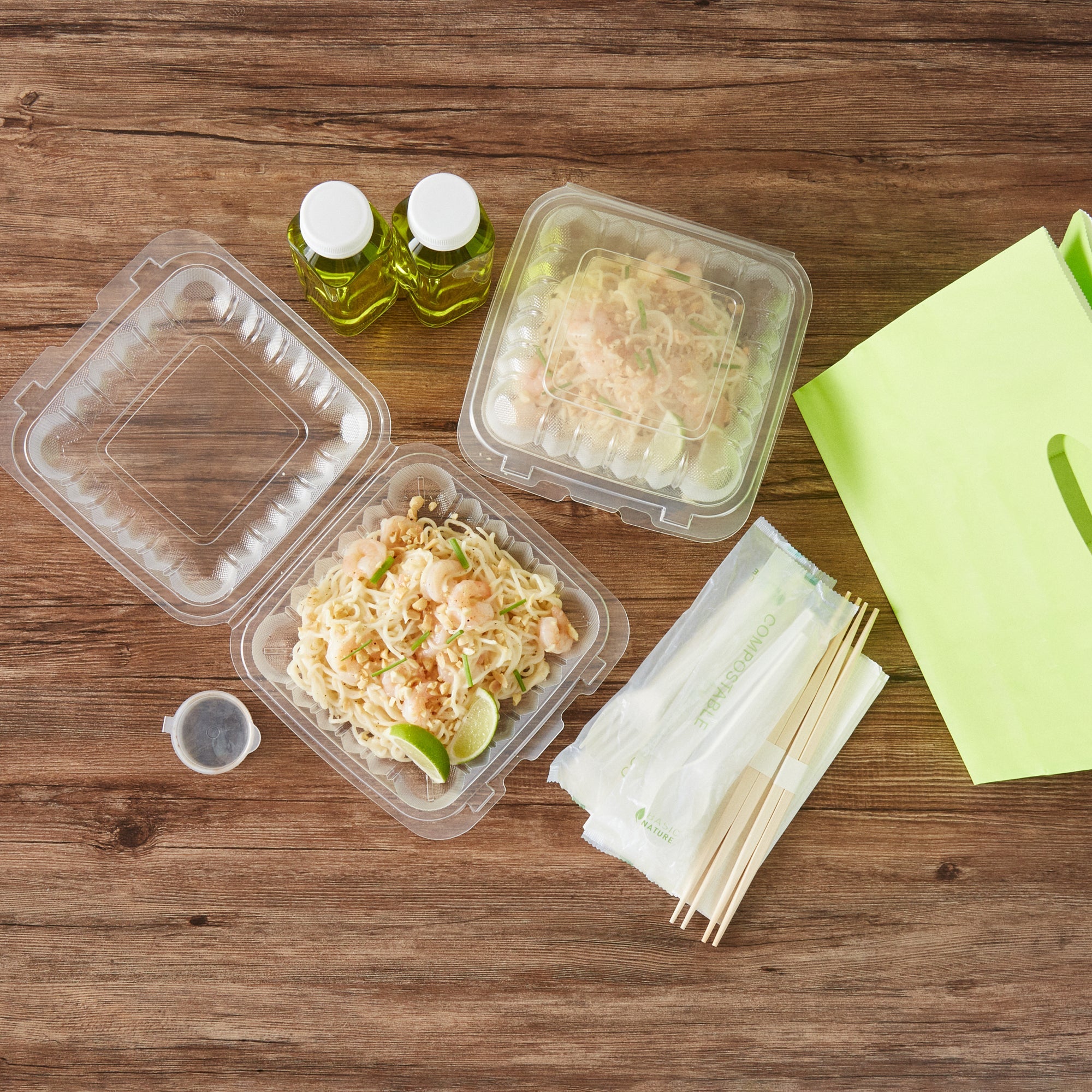 Chef 101 30 oz Square Clear Plastic Clamshell Container - Anti-Fog, Microwavable - 7 1/2" x 7 1/2" x 2 3/4" - 100 count box