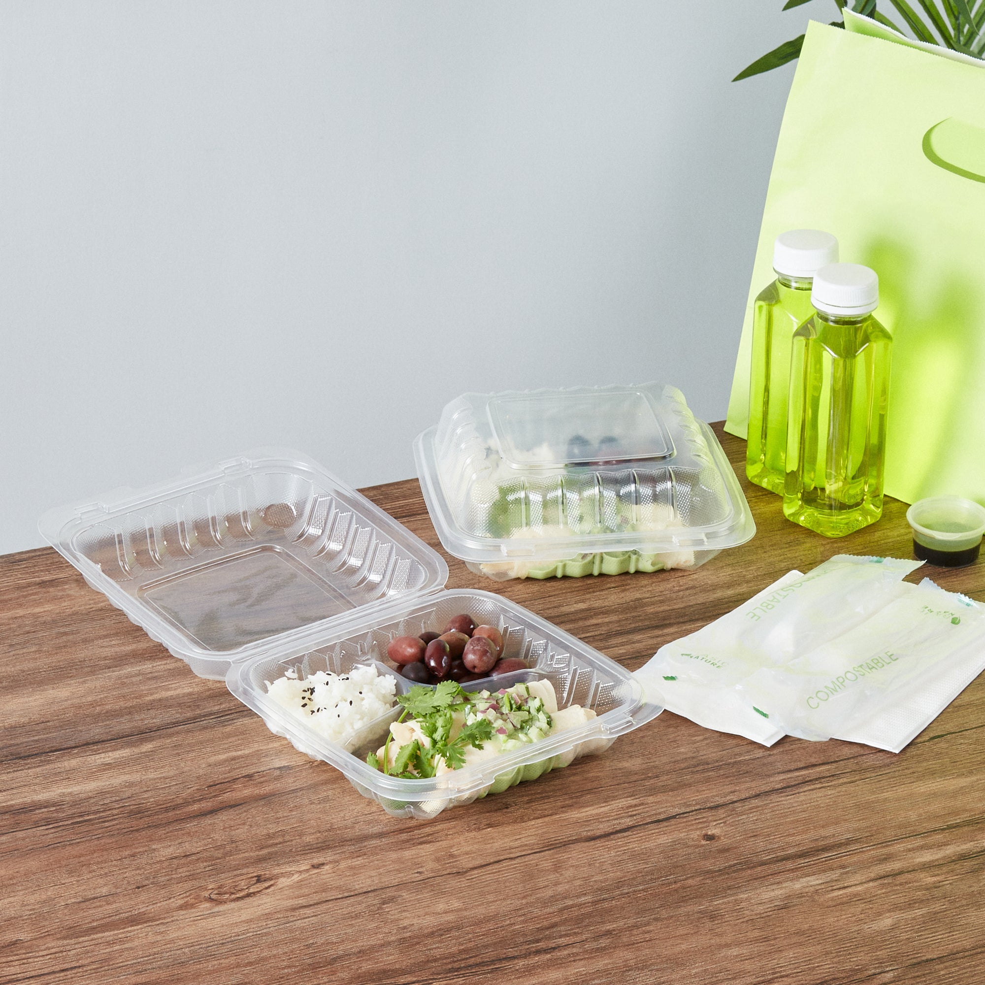 Chef 101 30 oz Square Clear Plastic Clamshell Container - 3 Compartments, Microwavable - 7 1/2" x 7 1/2" x 2 3/4" - 50 count box