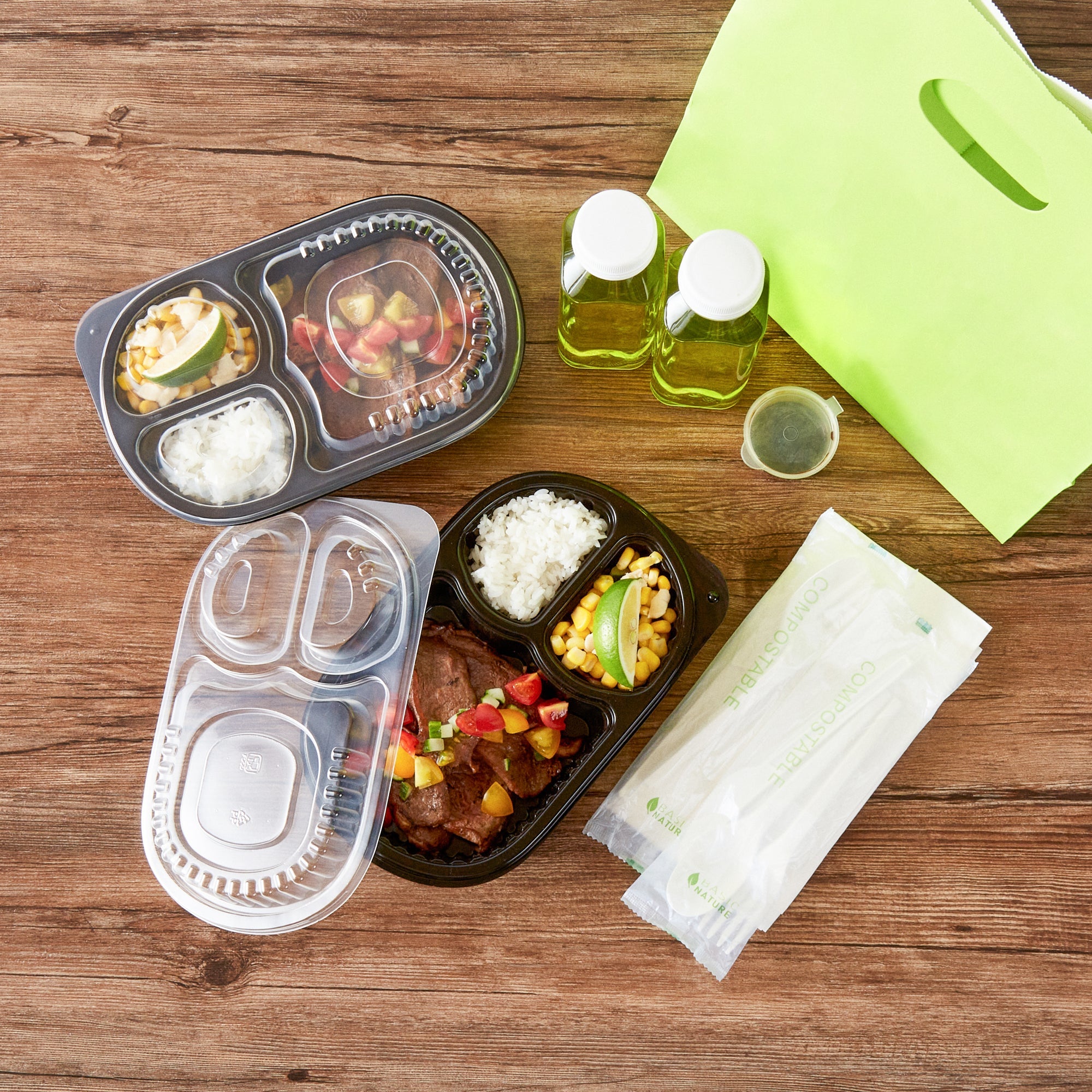 Chef 101 19 oz Oval Black Plastic Food Container - with Clear Lid, 3 Compartments, Microwavable - 9 1/4" x 6" x 2 1/4" - 100 count box