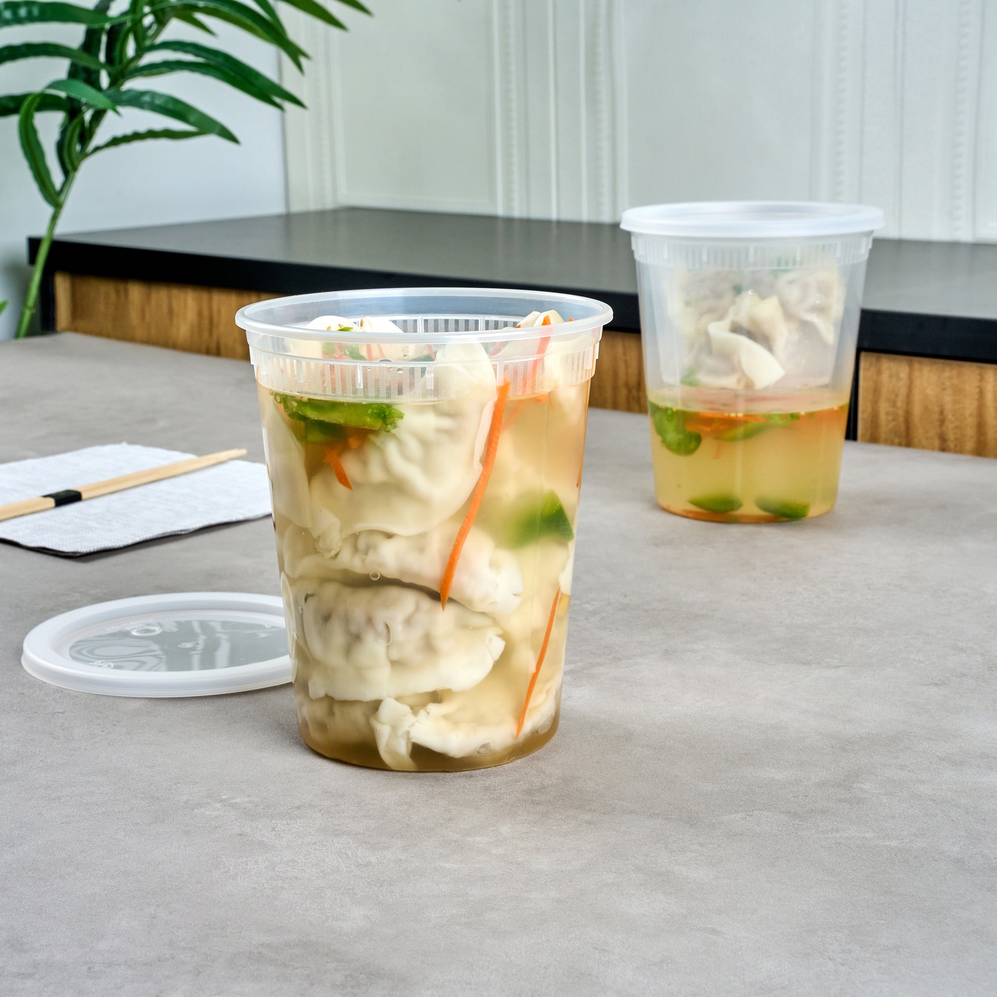 Asporto 40 oz Round Clear Plastic Soup Container - with Lid, Microwavable - 5" x 5" x 6" - 100 count box