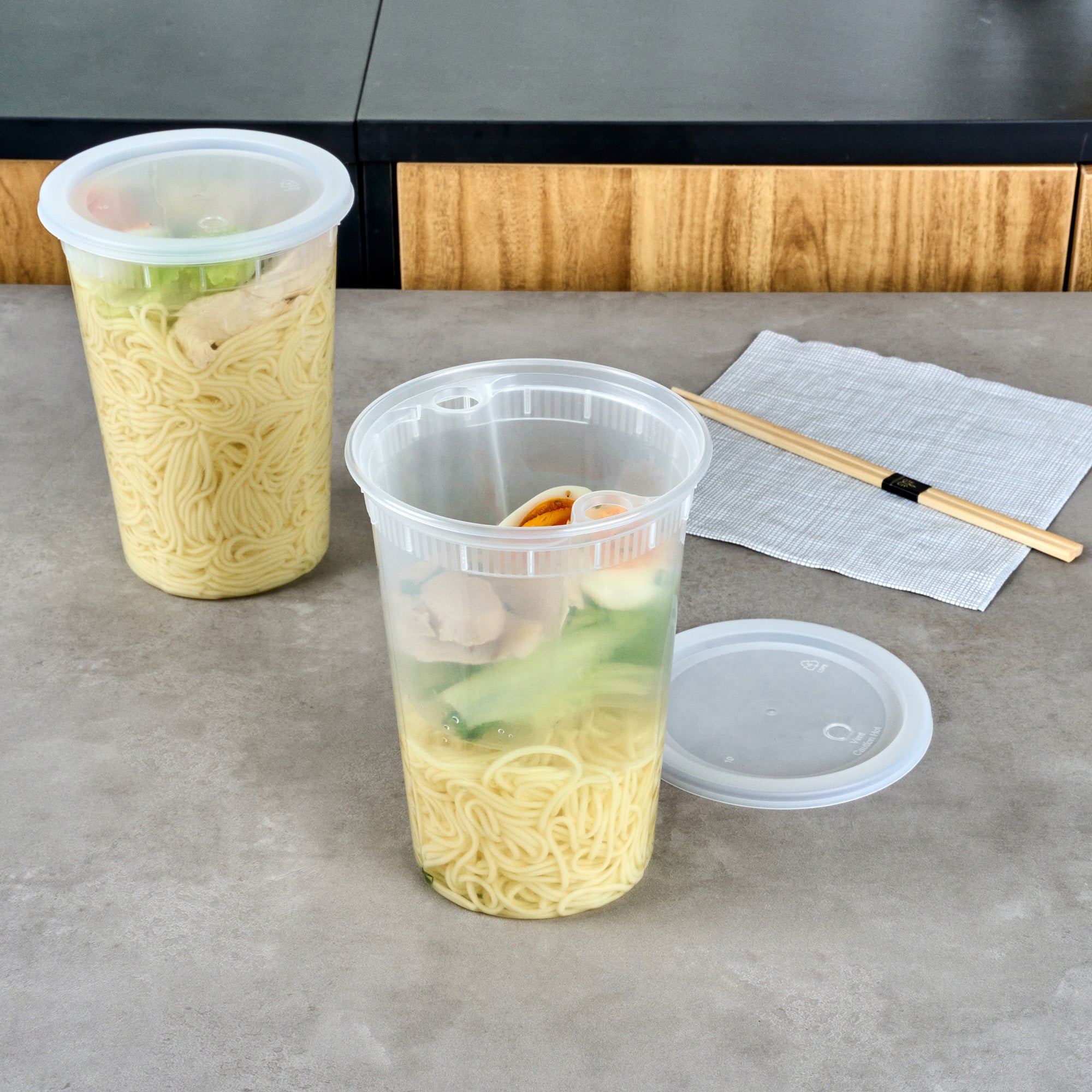 Asporto 24 oz Round Clear Plastic Insert - Fits 32, 40 and 48 oz Soup Container, Microwavable - 50 count box