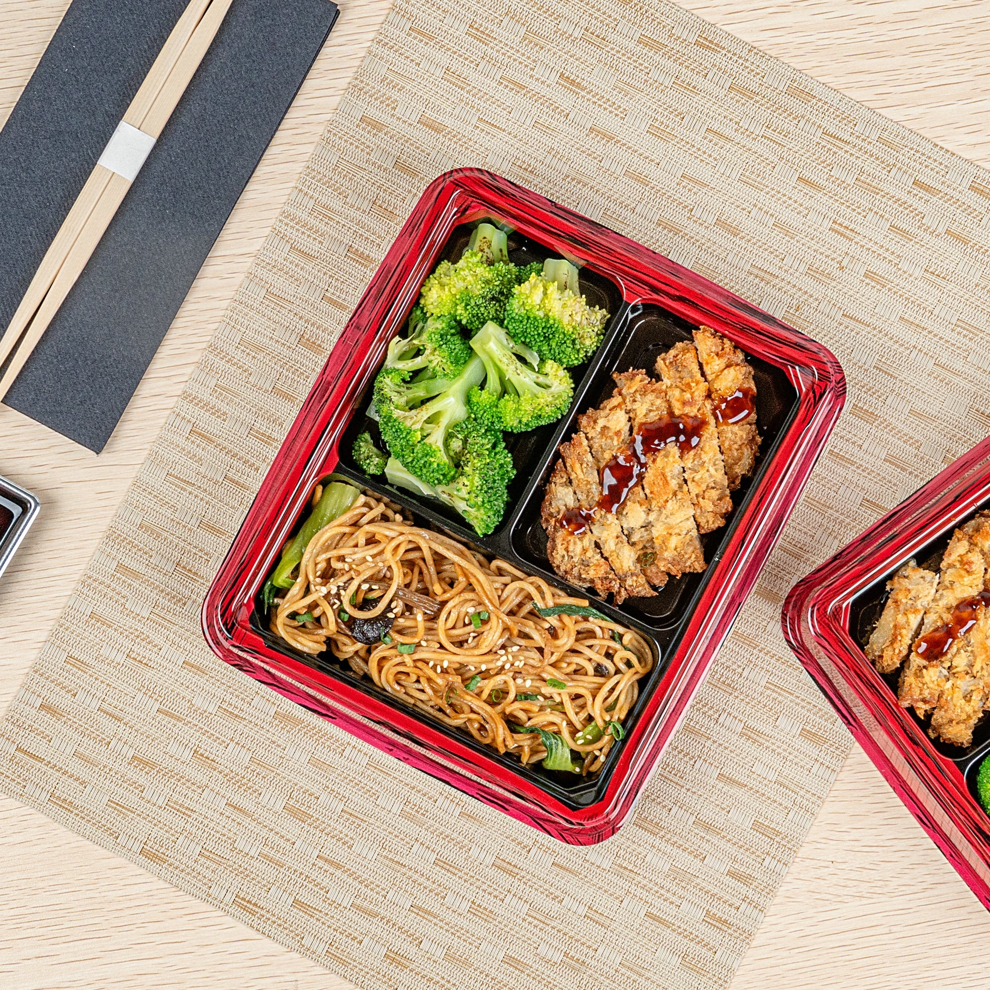 Bento Tek 16 oz Rectangle Red and Black Plastic Bento Box - 3 Compartments - 8 3/4" x 7 1/2" x 1 1/4" - 50 count box