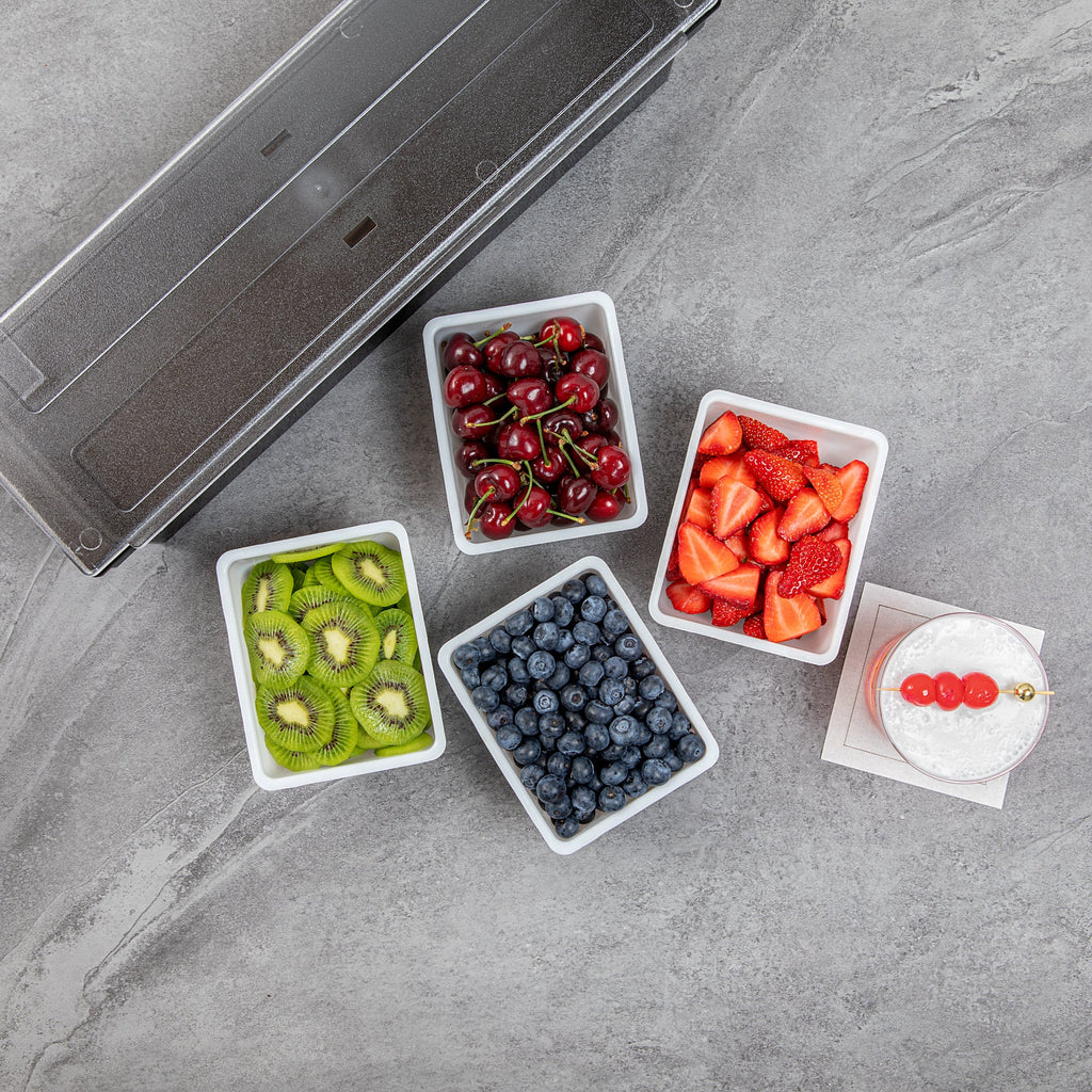 Bar Lux 1.5 Pint White Plastic Insert - Fits 4-Compartment Condiment Caddy - 4 count box